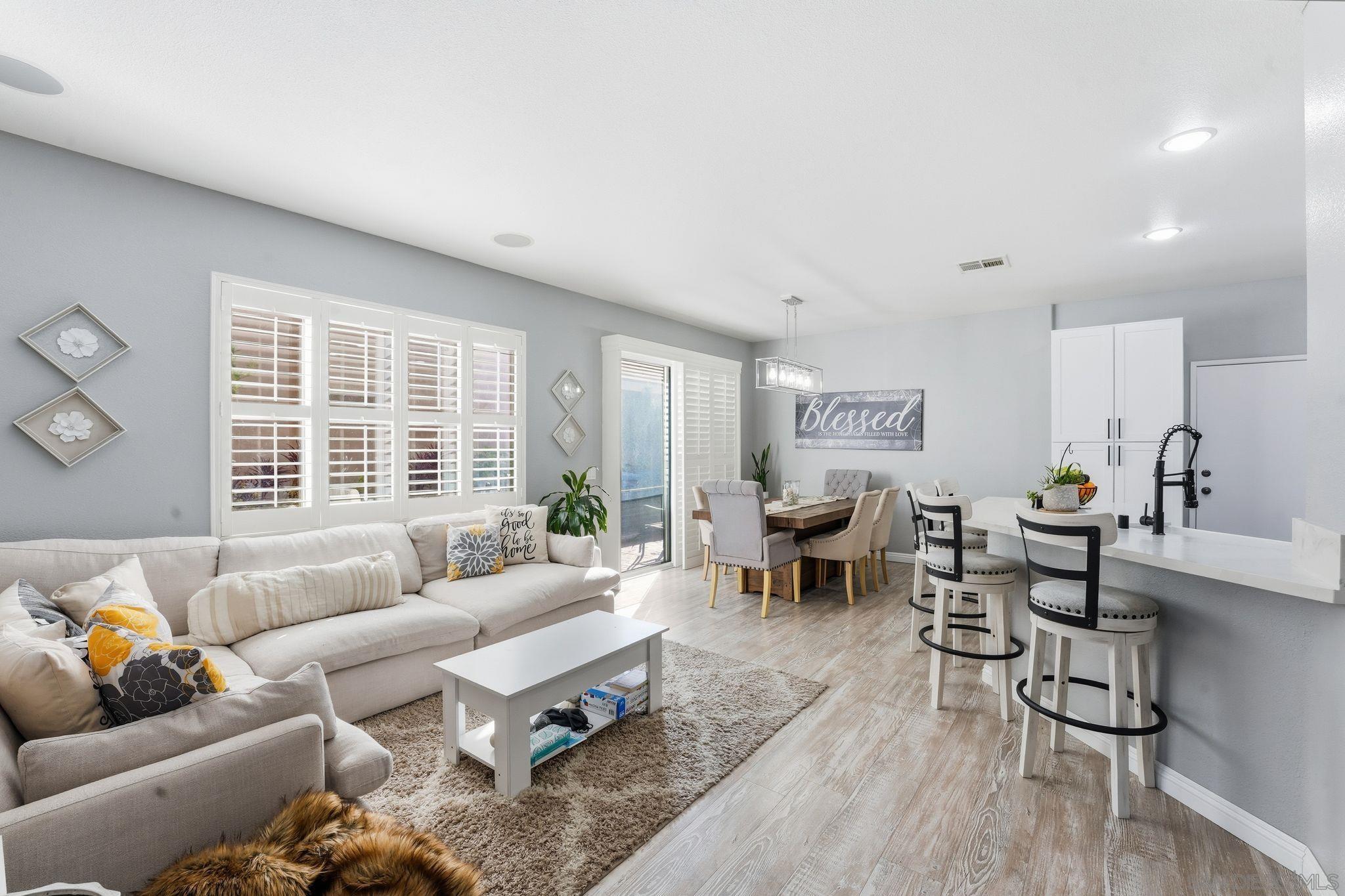 Detail Gallery Image 6 of 37 For 1436  Sutter Buttes St, Chula Vista,  CA 91913 - 3 Beds | 2/1 Baths