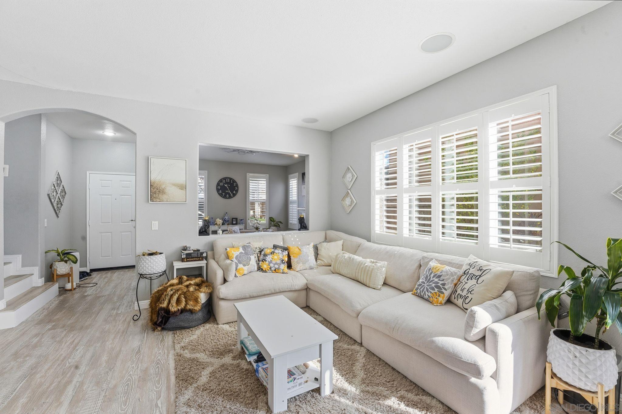 Detail Gallery Image 7 of 37 For 1436  Sutter Buttes St, Chula Vista,  CA 91913 - 3 Beds | 2/1 Baths