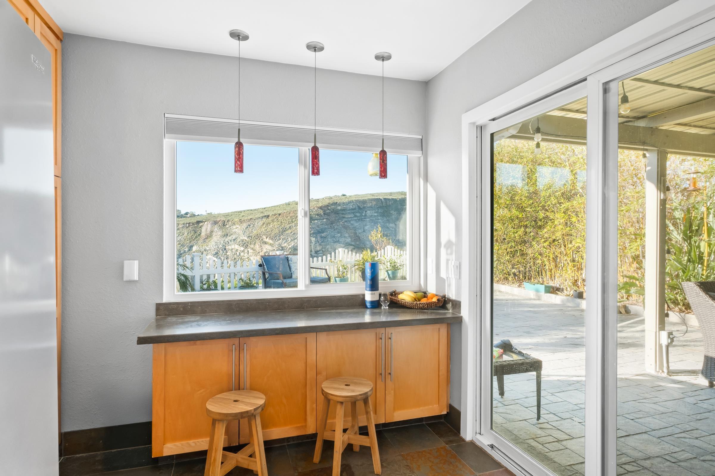 Detail Gallery Image 13 of 36 For 8004  Mission Vista, San Diego,  CA 92120 - 3 Beds | 2/1 Baths