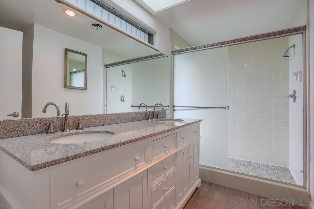 Detail Gallery Image 58 of 67 For 7255  via Capri, La Jolla,  CA 92037 - 3 Beds | 2 Baths