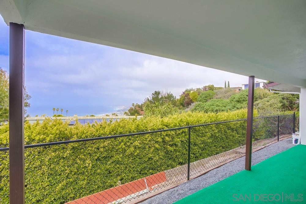 Detail Gallery Image 60 of 67 For 7255  via Capri, La Jolla,  CA 92037 - 3 Beds | 2 Baths