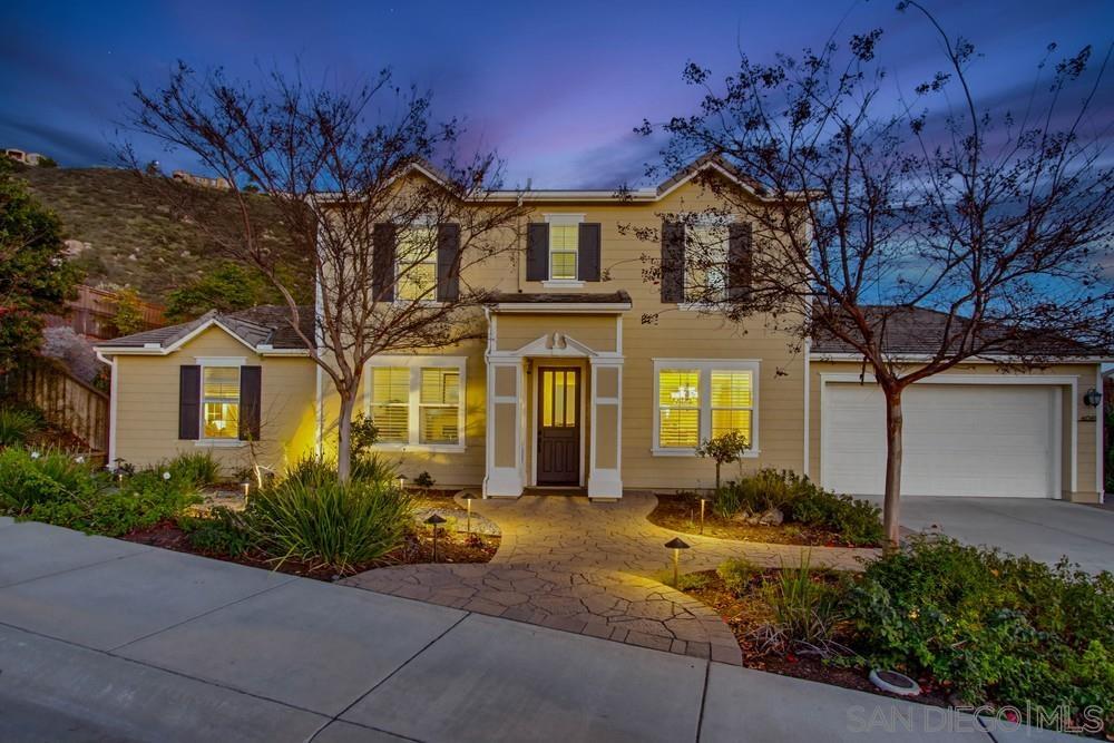 Detail Gallery Image 2 of 40 For 6081  Cala Lily Street, Santee,  CA 92071 - 5 Beds | 4/1 Baths