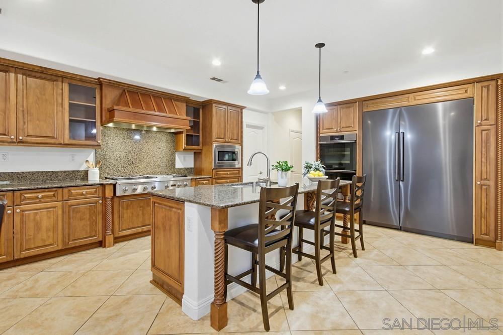 Detail Gallery Image 13 of 40 For 6081  Cala Lily Street, Santee,  CA 92071 - 5 Beds | 4/1 Baths