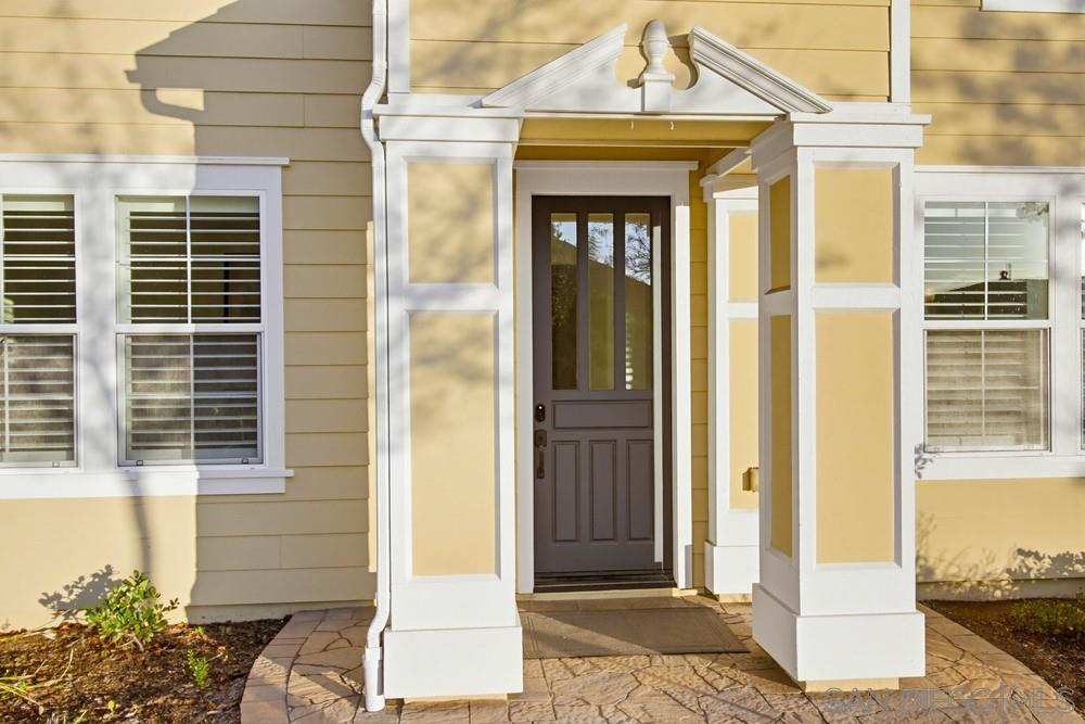 Detail Gallery Image 6 of 40 For 6081  Cala Lily Street, Santee,  CA 92071 - 5 Beds | 4/1 Baths