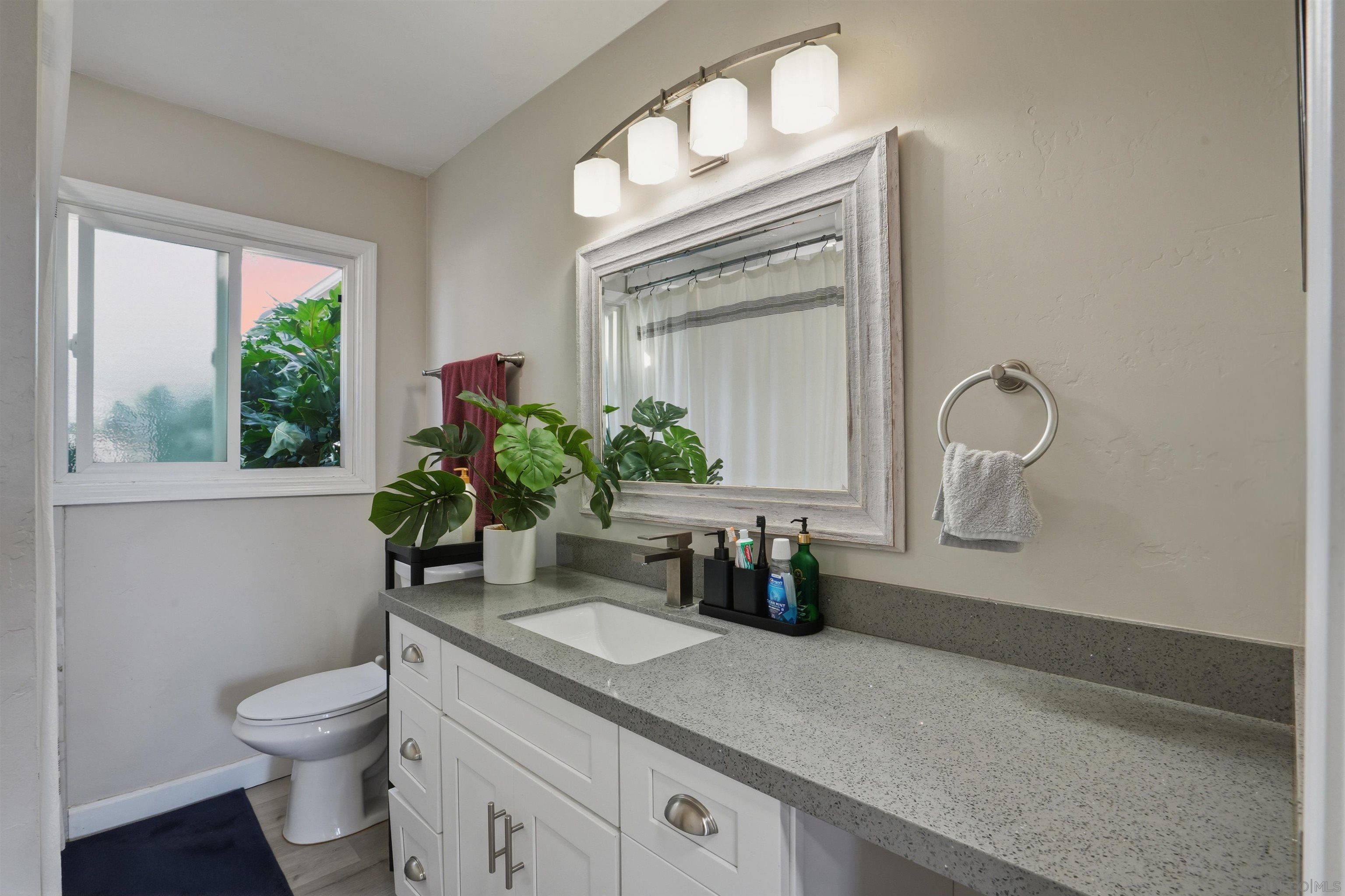 Detail Gallery Image 16 of 36 For 5533  Roswell St, San Diego,  CA 92114 - 3 Beds | 2 Baths