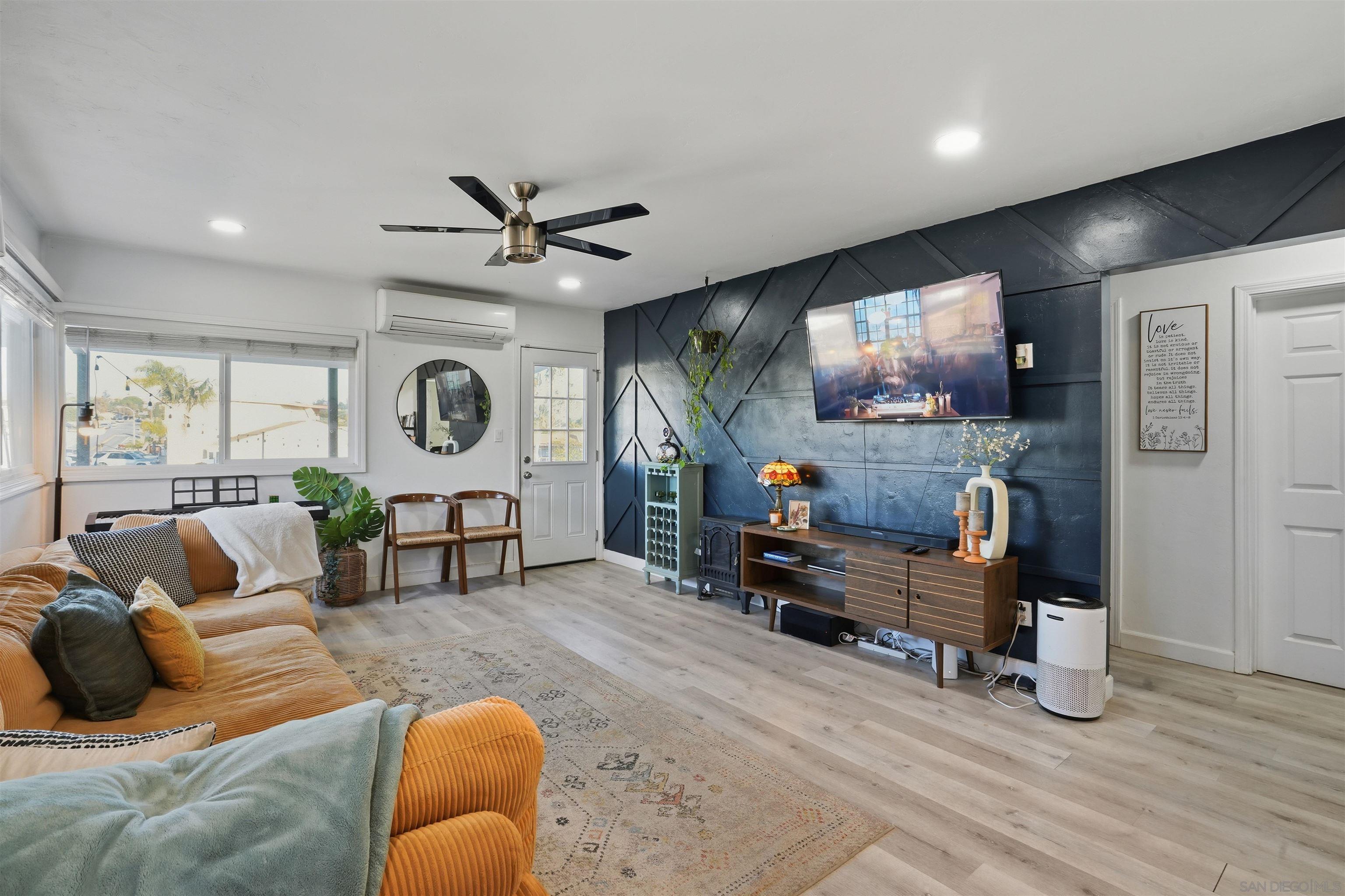 Detail Gallery Image 3 of 36 For 5533  Roswell St, San Diego,  CA 92114 - 3 Beds | 2 Baths