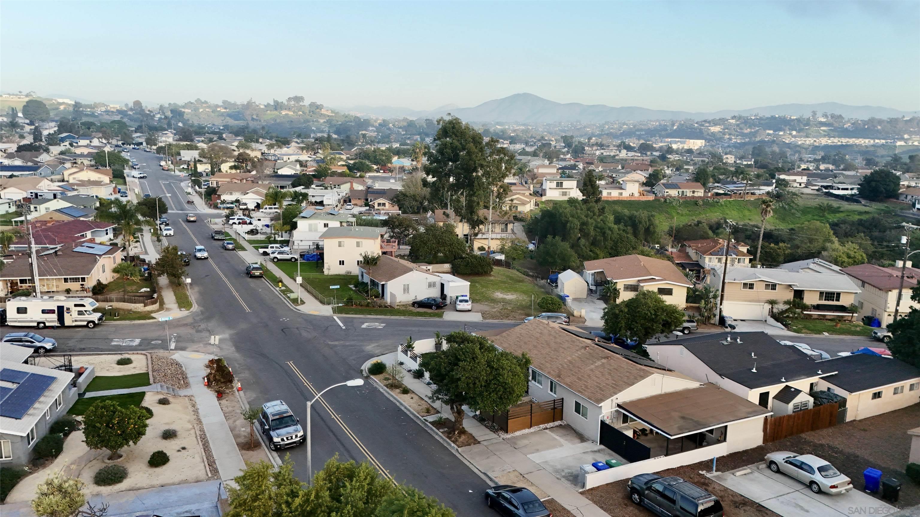 Detail Gallery Image 30 of 36 For 5533  Roswell St, San Diego,  CA 92114 - 3 Beds | 2 Baths