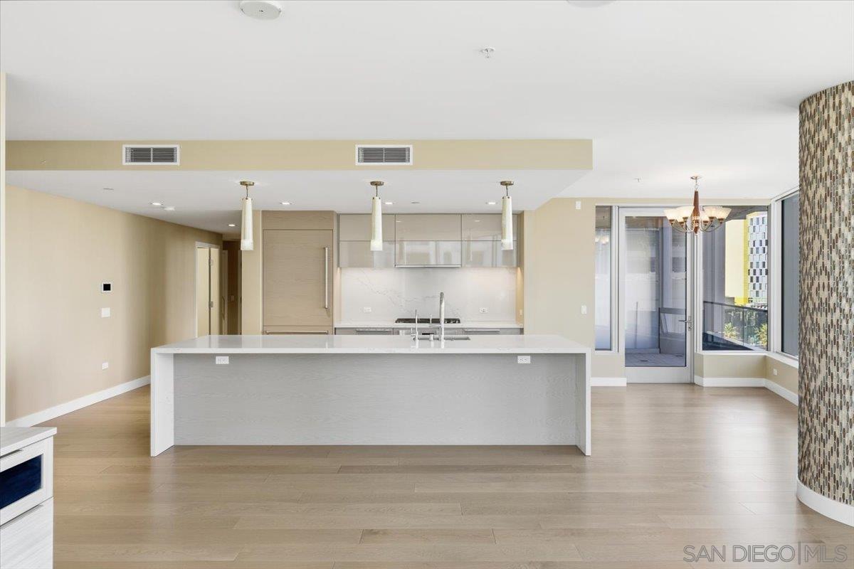 Detail Gallery Image 26 of 49 For 888 W E St  805, San Diego,  CA 92101 - 2 Beds | 2 Baths