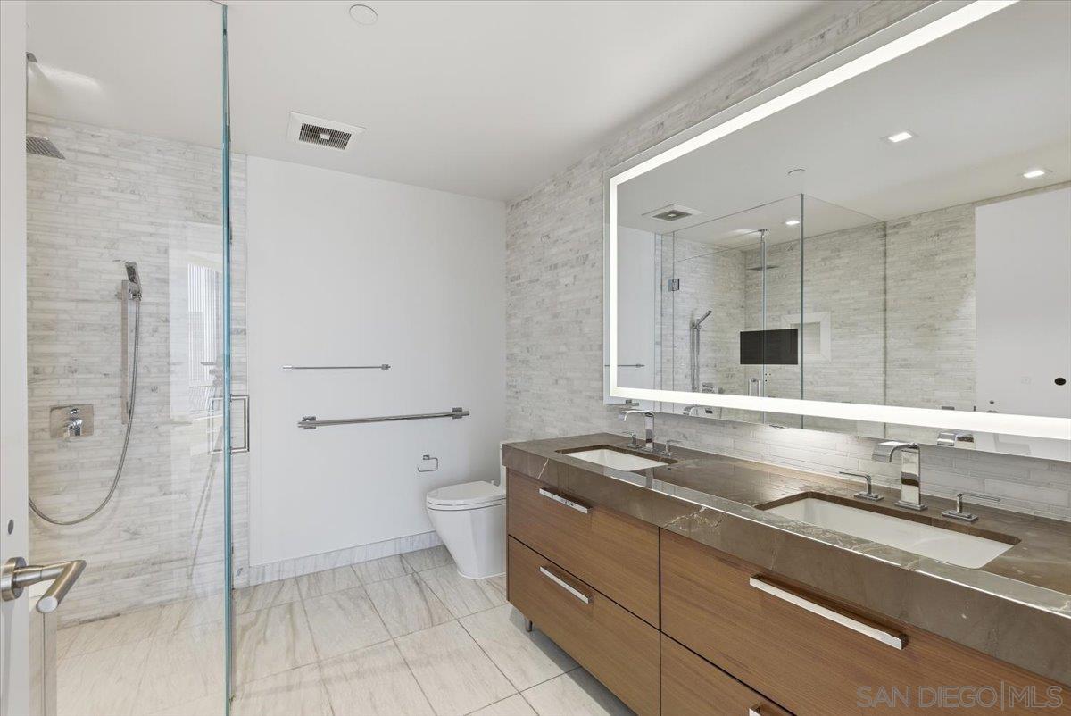 Detail Gallery Image 39 of 49 For 888 W E St  805, San Diego,  CA 92101 - 2 Beds | 2 Baths