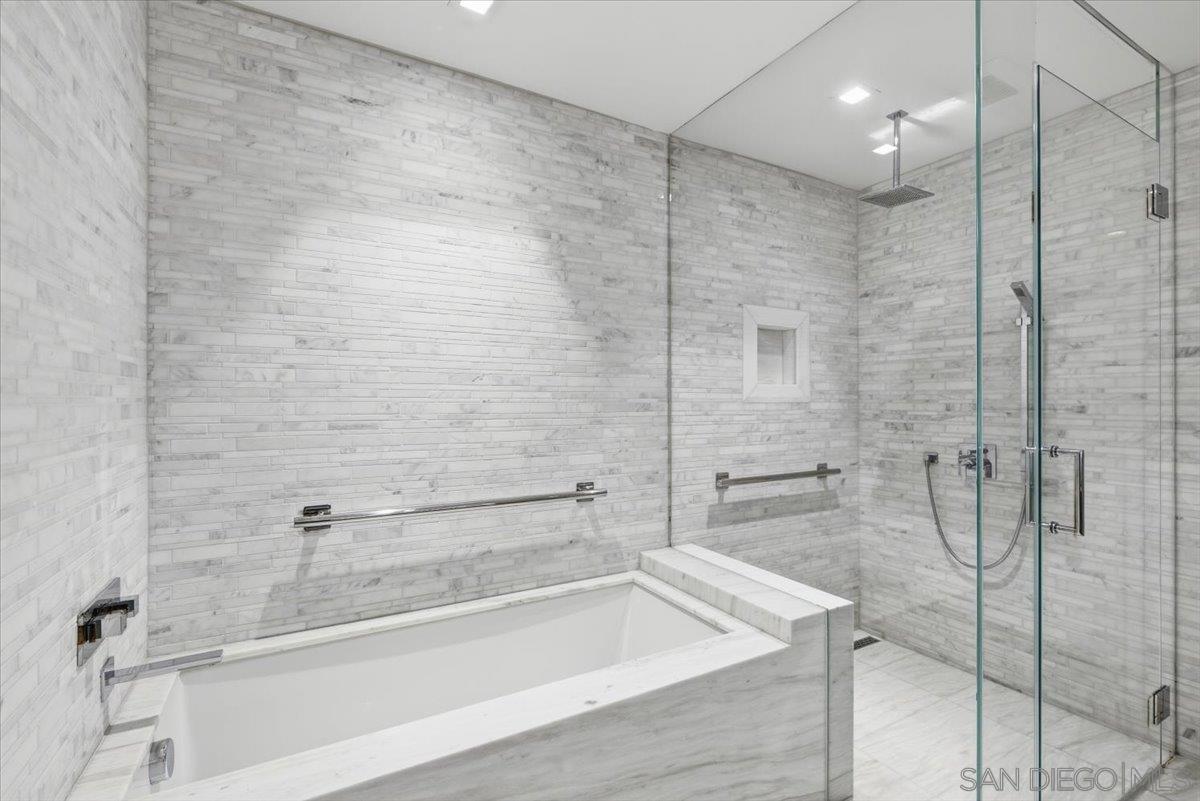 Detail Gallery Image 40 of 49 For 888 W E St  805, San Diego,  CA 92101 - 2 Beds | 2 Baths