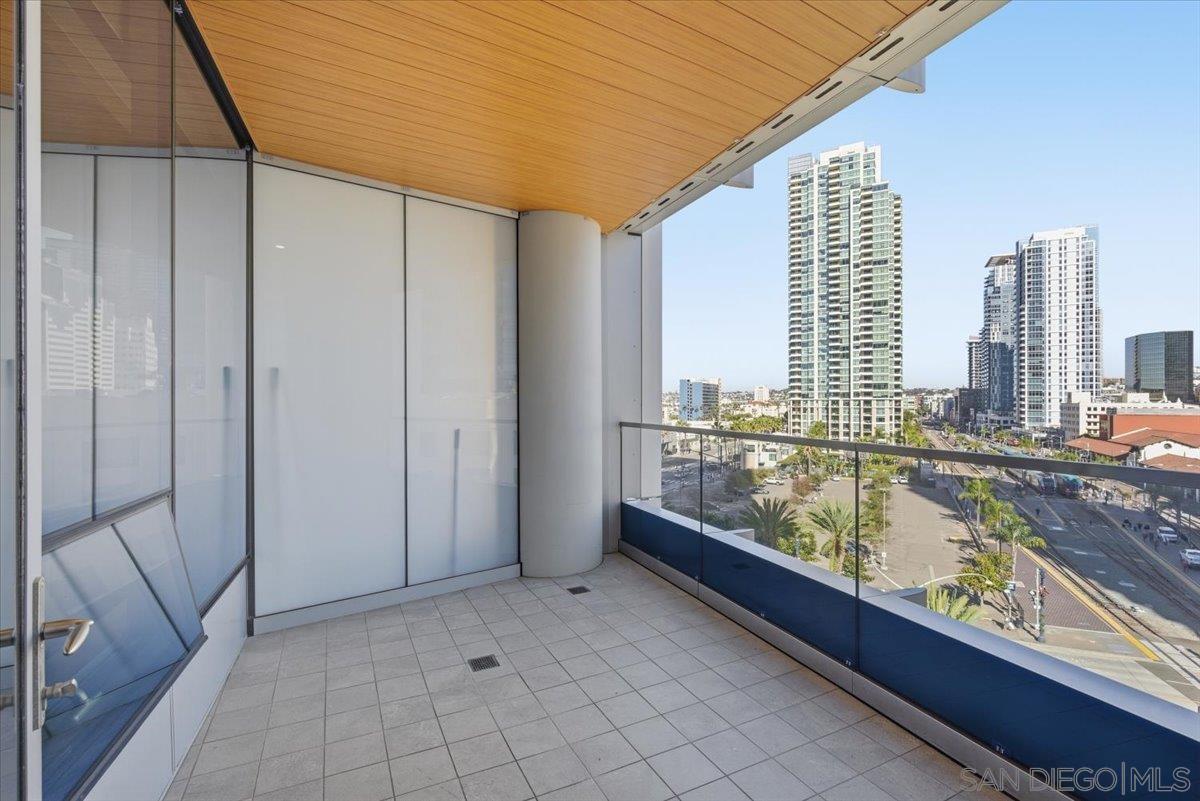 Detail Gallery Image 47 of 49 For 888 W E St  805, San Diego,  CA 92101 - 2 Beds | 2 Baths