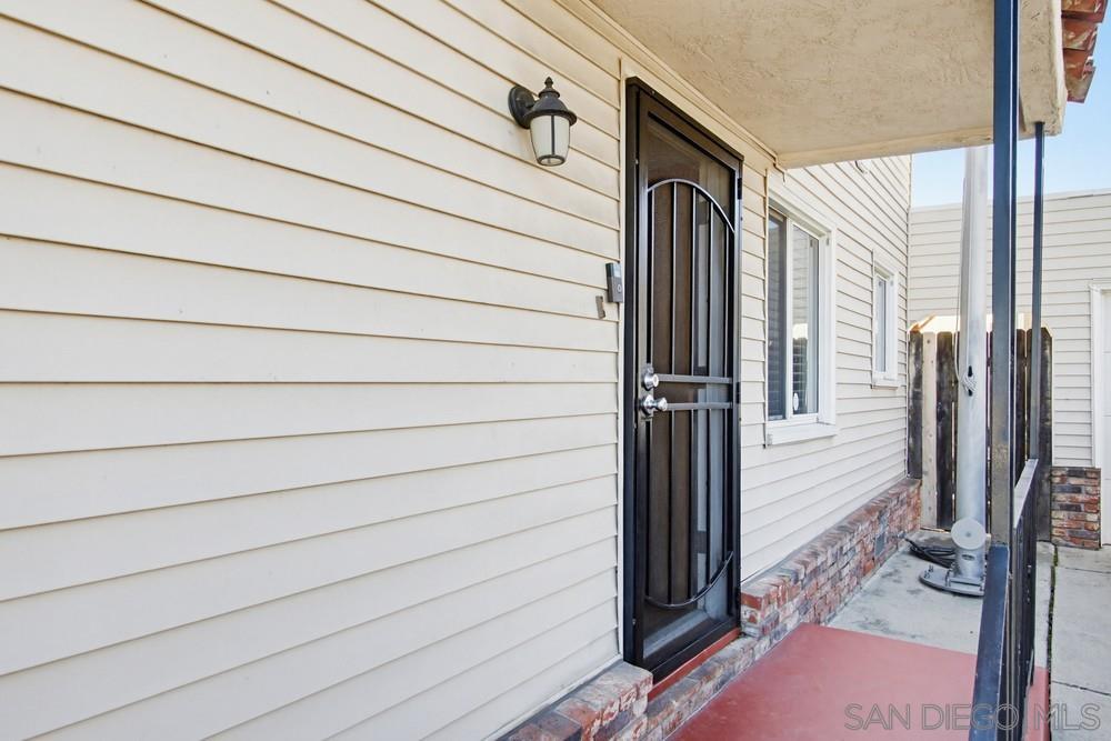 Detail Gallery Image 3 of 39 For 1111  Boulevard Pl, El Cajon,  CA 92020 - 2 Beds | 1 Baths