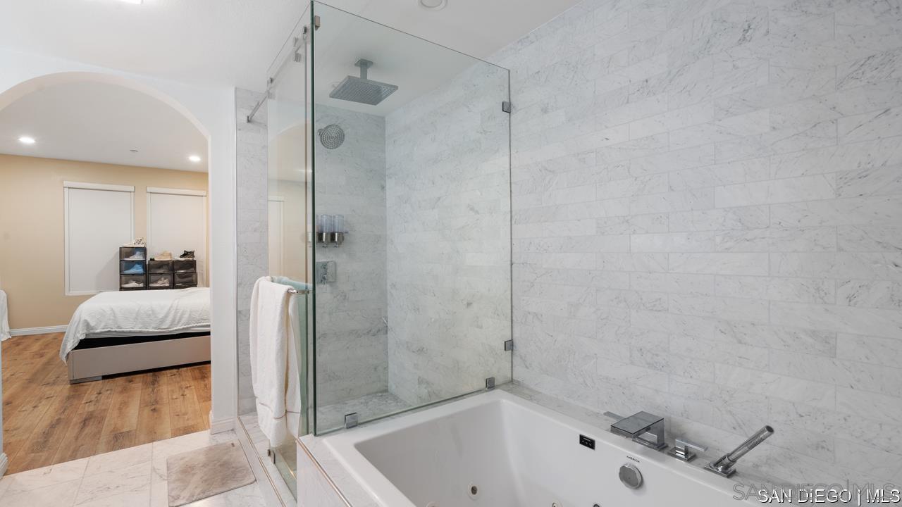 Detail Gallery Image 16 of 31 For 8301  Rio San Diego Dr  #7,  San Diego,  CA 92108 - 3 Beds | 2/1 Baths