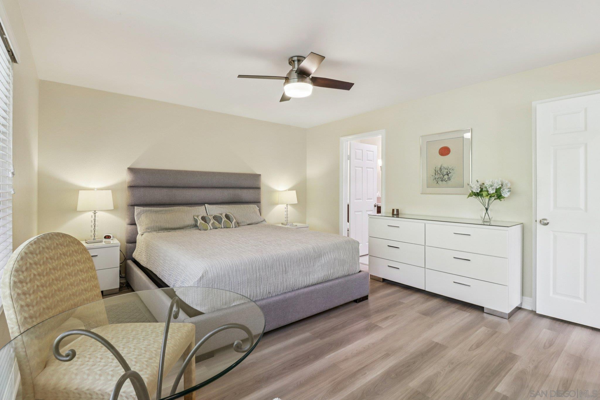 Detail Gallery Image 12 of 41 For 6038  Cirrus St, San Diego,  CA 92110 - 2 Beds | 2 Baths