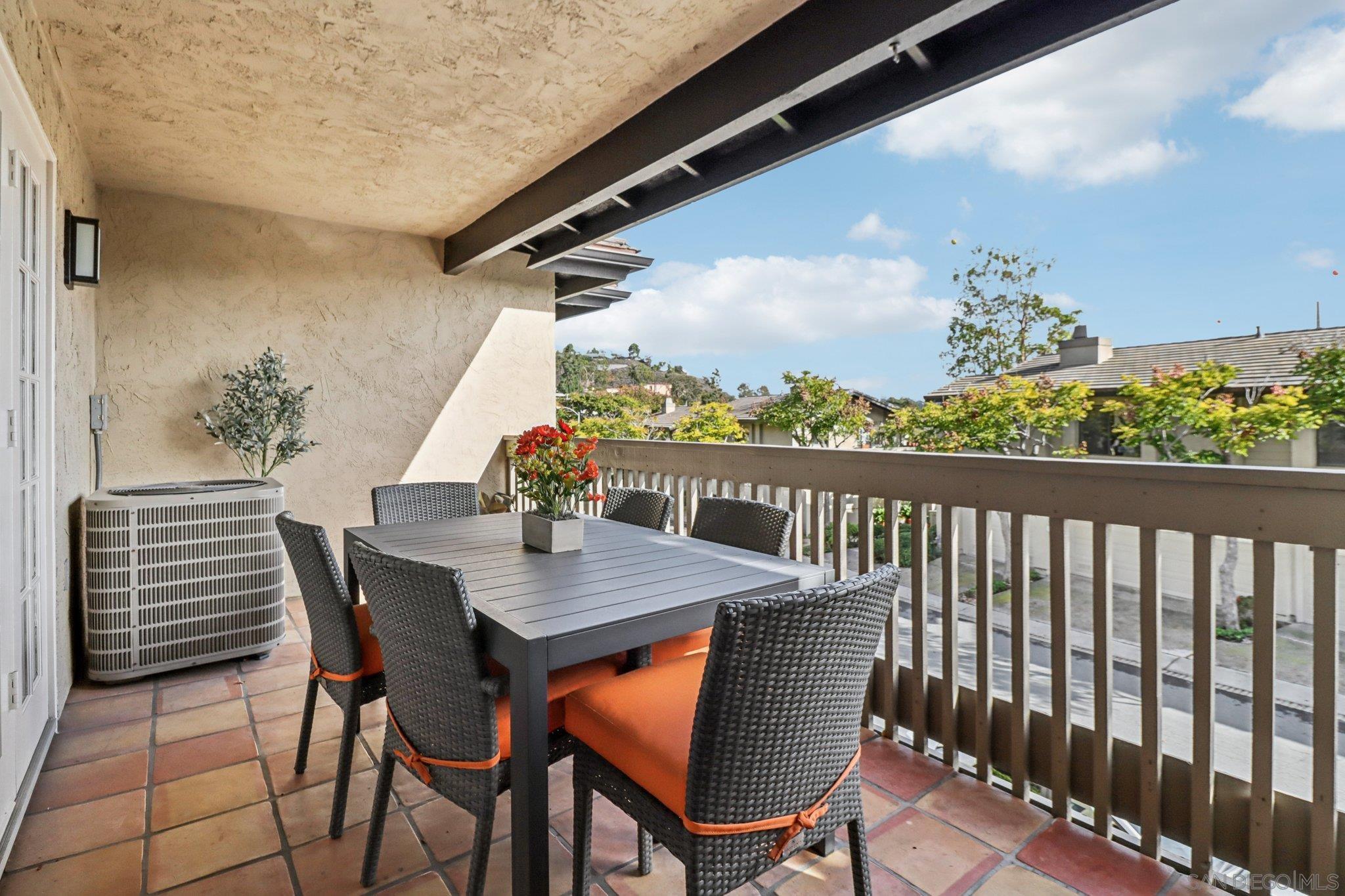Detail Gallery Image 22 of 41 For 6038  Cirrus St, San Diego,  CA 92110 - 2 Beds | 2 Baths