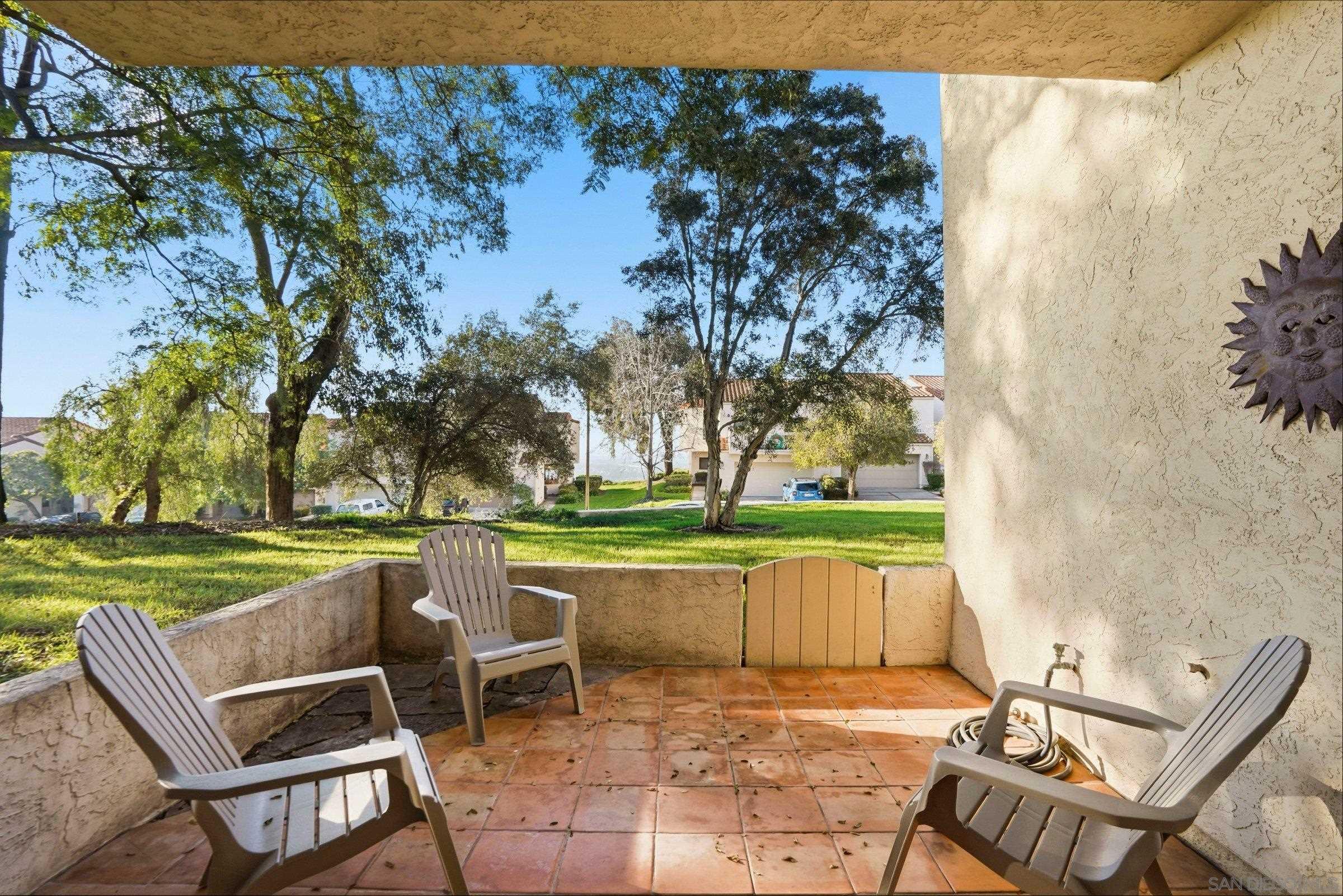 Detail Gallery Image 16 of 34 For 4862  Seda Dr, San Diego,  CA 92124 - 3 Beds | 2/1 Baths