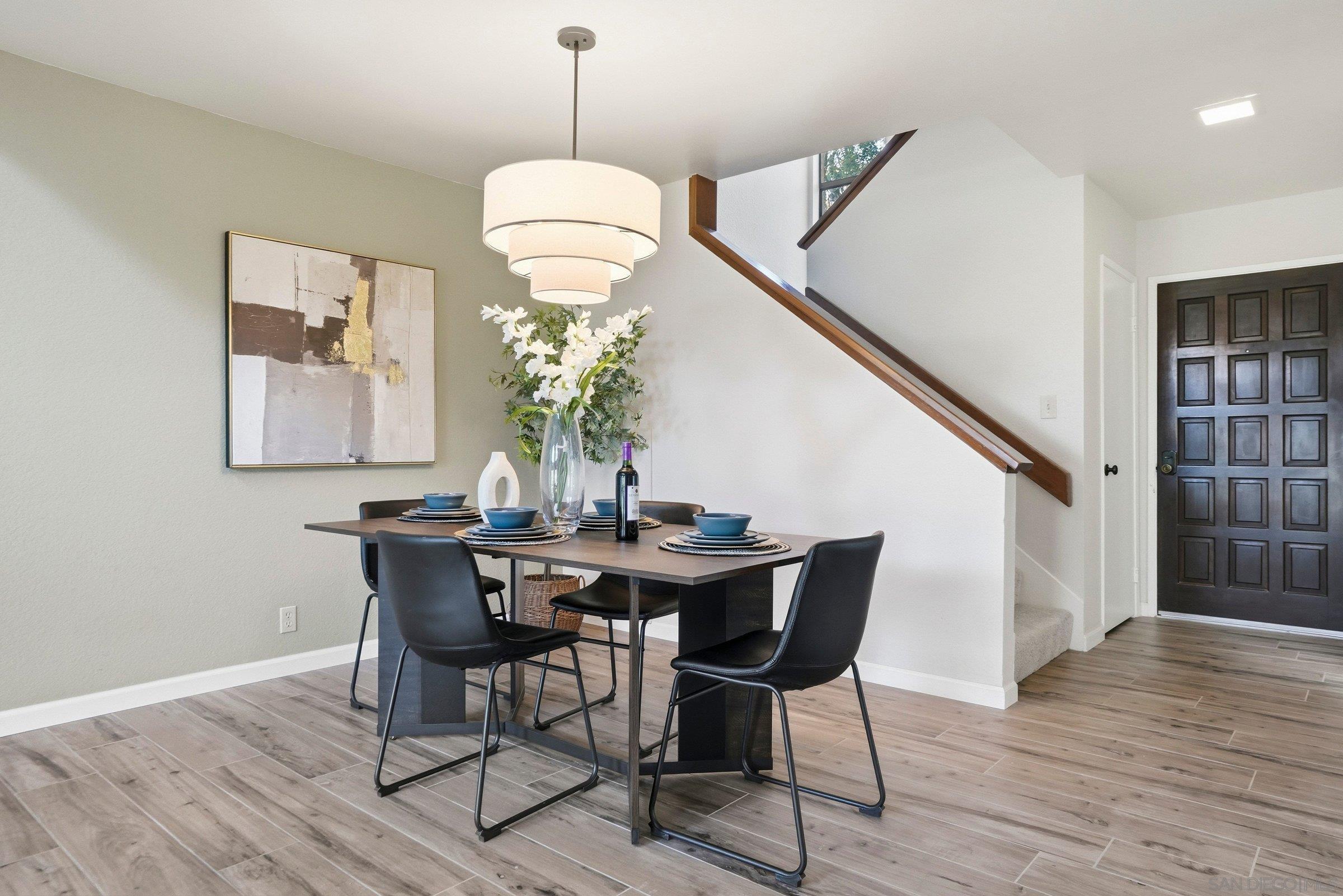 Detail Gallery Image 4 of 34 For 4862  Seda Dr, San Diego,  CA 92124 - 3 Beds | 2/1 Baths