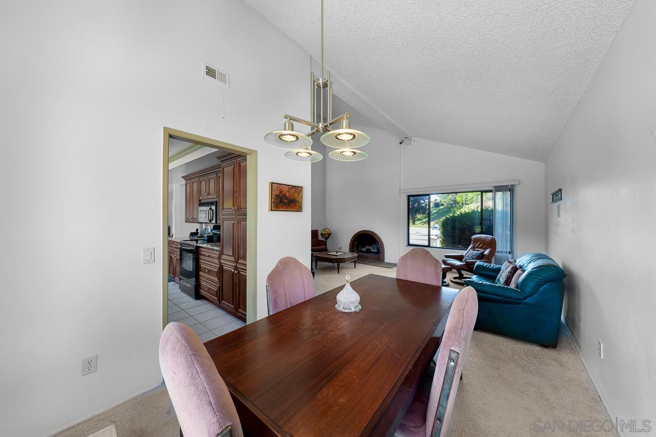 Detail Gallery Image 9 of 45 For 5114  Bloch St, San Diego,  CA 92122 - 3 Beds | 2/1 Baths