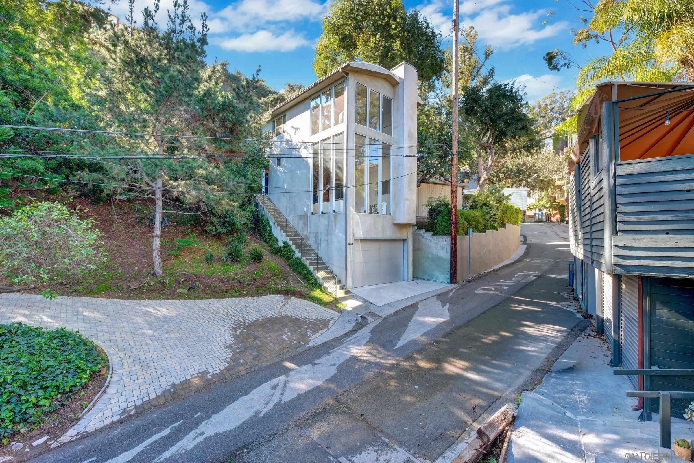 Detail Gallery Image 8 of 8 For 6920  Treasure Trail, Los Angeles,  CA 90068 - 3 Beds | 1/1 Baths