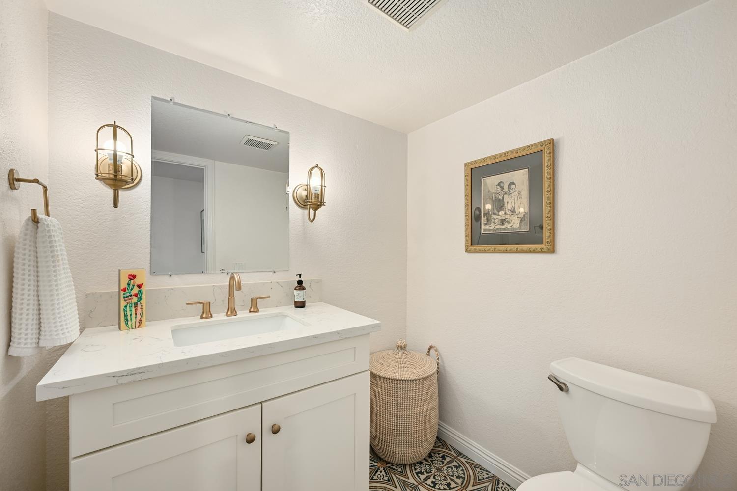 Detail Gallery Image 26 of 42 For 533  Camino Del Mar, Del Mar,  CA 92014 - 2 Beds | 2/1 Baths
