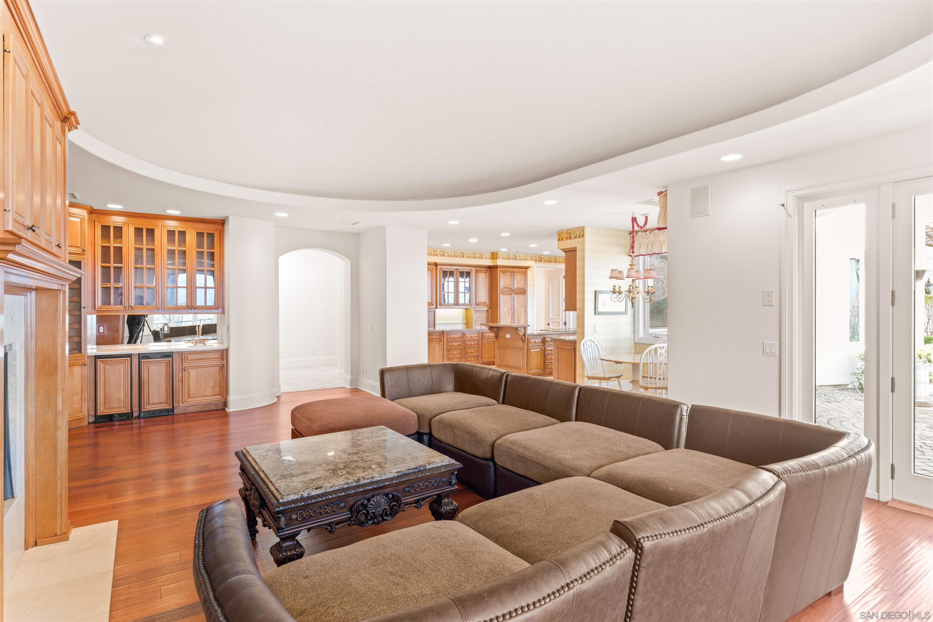 Detail Gallery Image 29 of 56 For 12131  View Pointe Row, San Diego,  CA 92128 - 4 Beds | 3/1 Baths