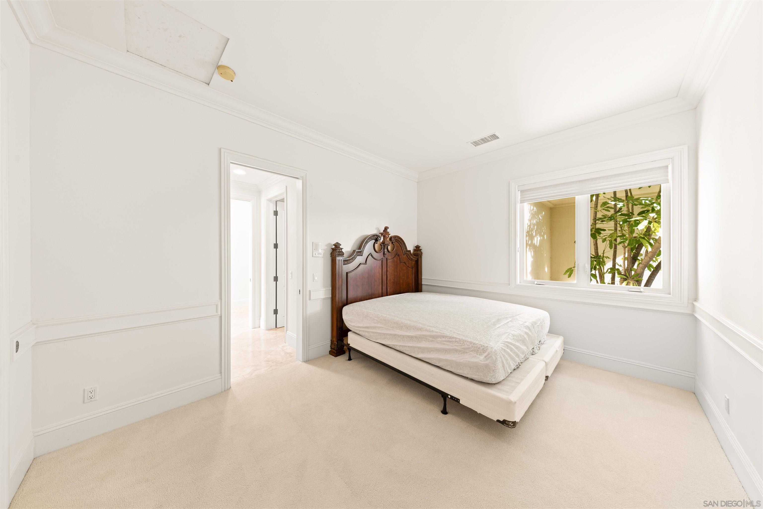 Detail Gallery Image 31 of 56 For 12131  View Pointe Row, San Diego,  CA 92128 - 4 Beds | 3/1 Baths