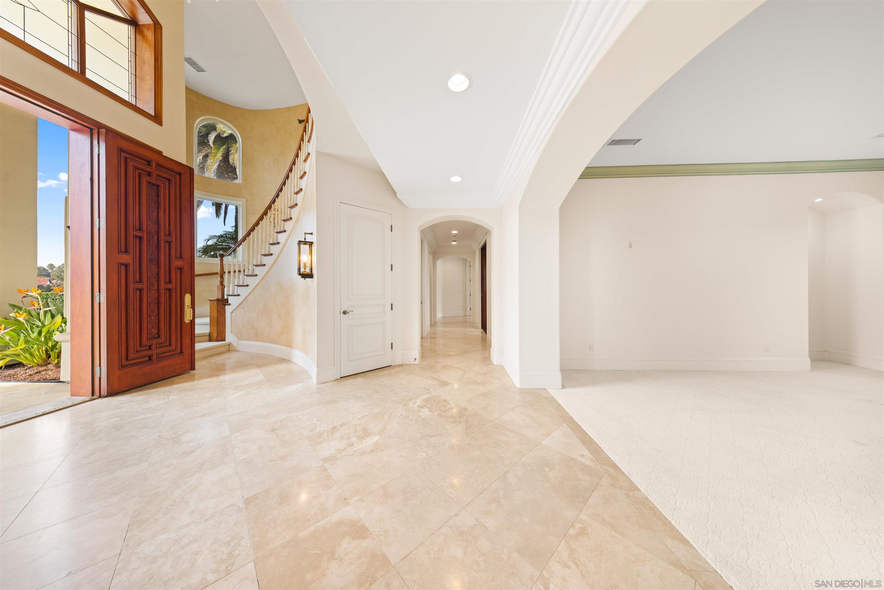 Detail Gallery Image 33 of 56 For 12131  View Pointe Row, San Diego,  CA 92128 - 4 Beds | 3/1 Baths