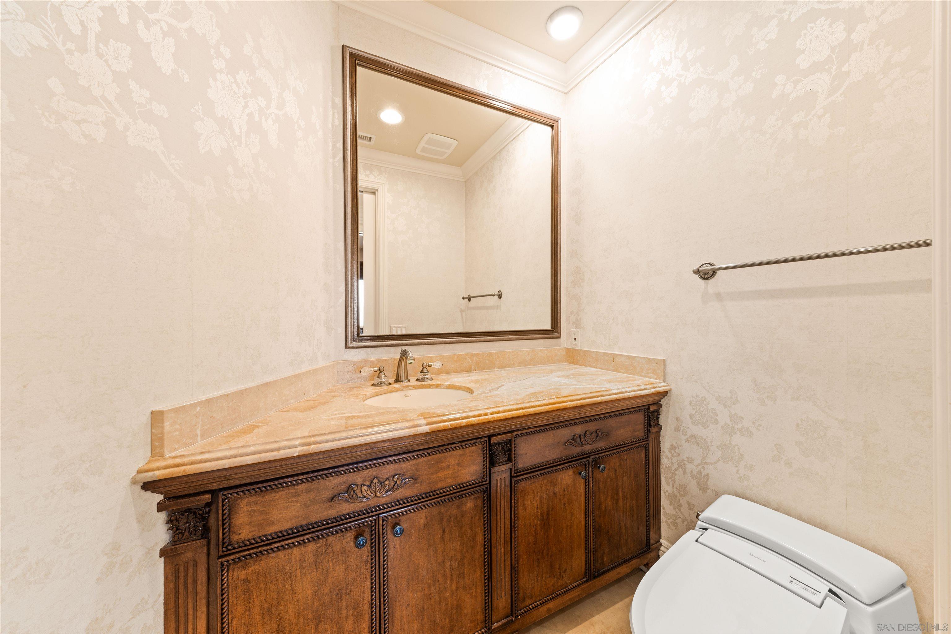 Detail Gallery Image 35 of 56 For 12131  View Pointe Row, San Diego,  CA 92128 - 4 Beds | 3/1 Baths