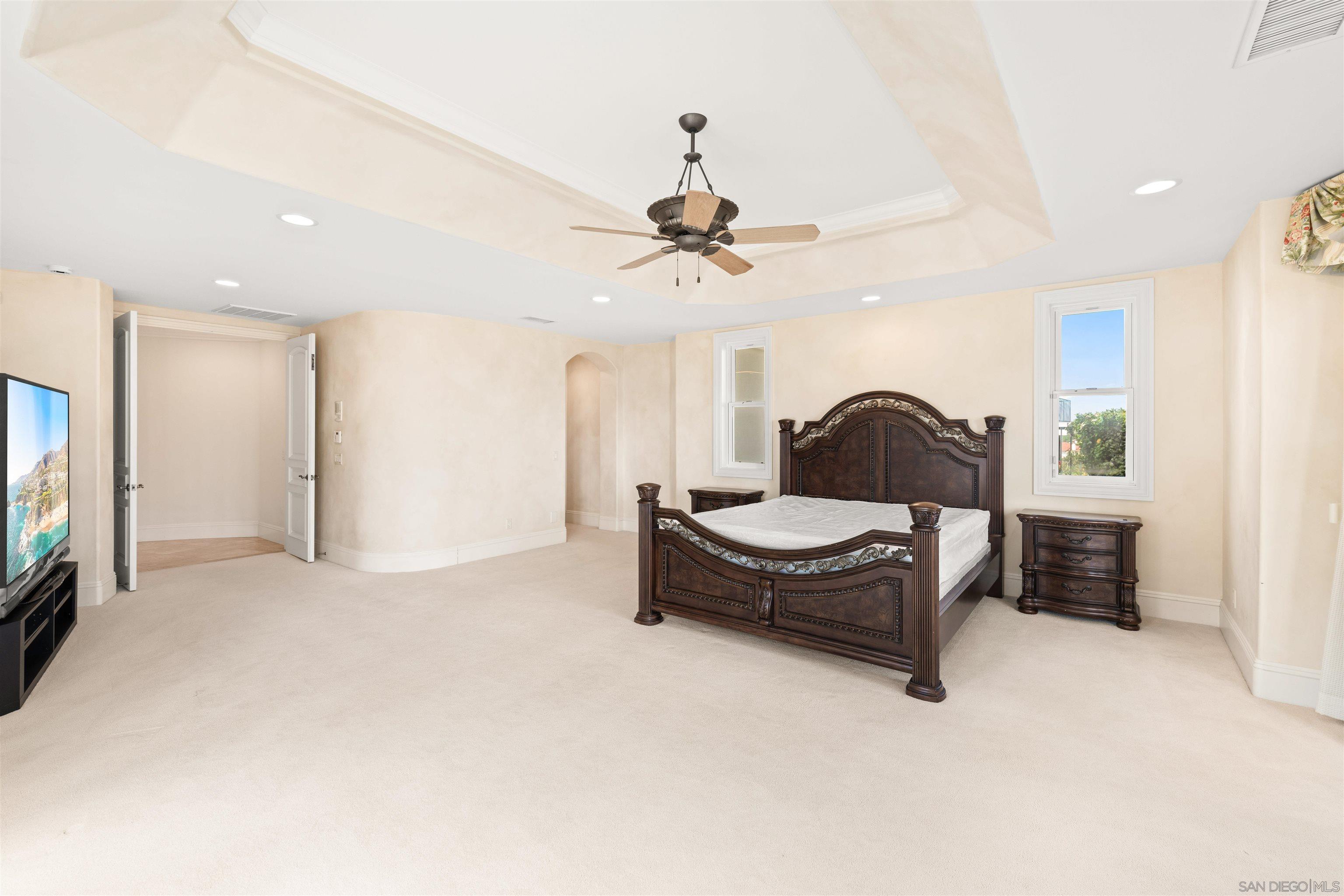 Detail Gallery Image 42 of 56 For 12131  View Pointe Row, San Diego,  CA 92128 - 4 Beds | 3/1 Baths