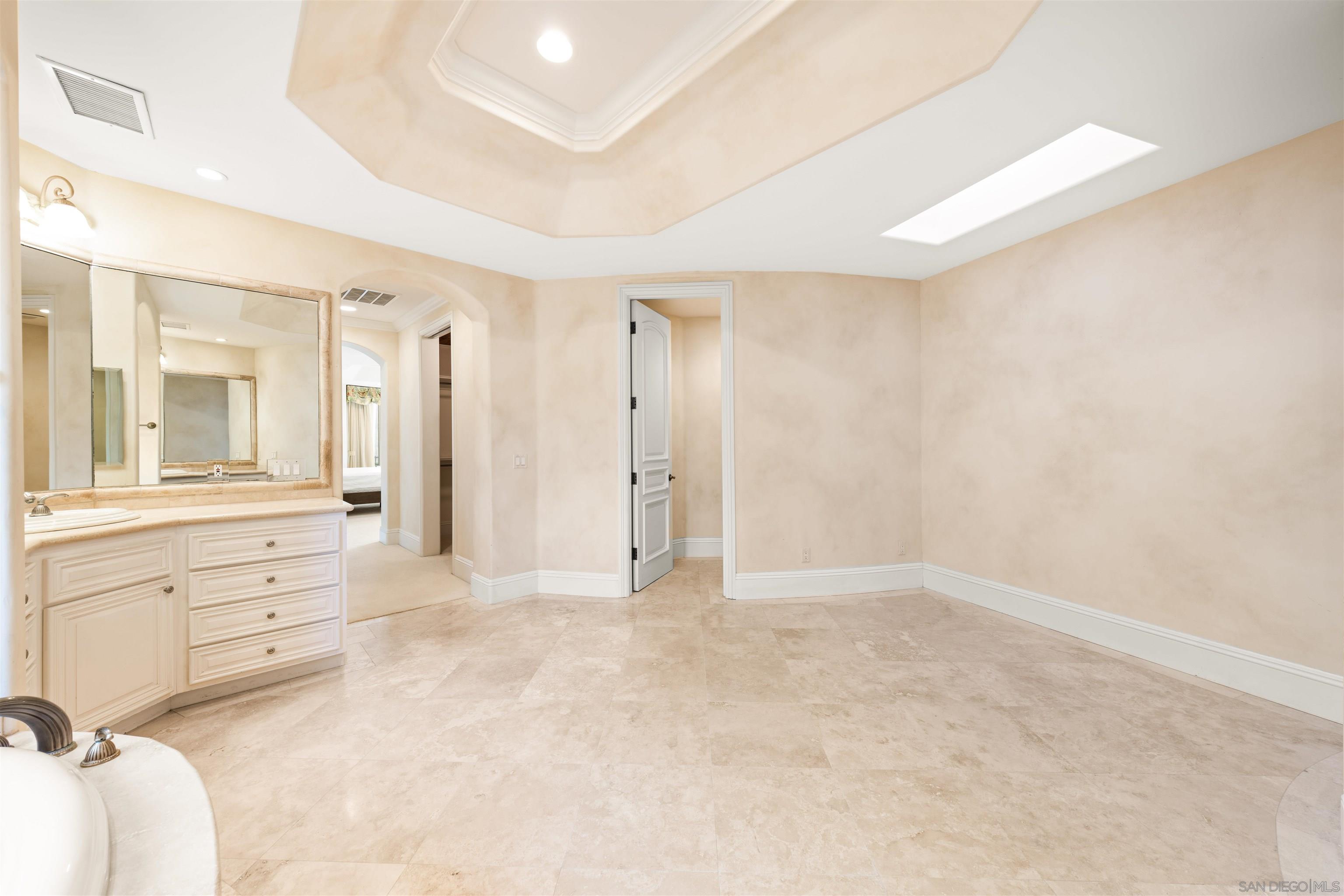 Detail Gallery Image 47 of 56 For 12131  View Pointe Row, San Diego,  CA 92128 - 4 Beds | 3/1 Baths