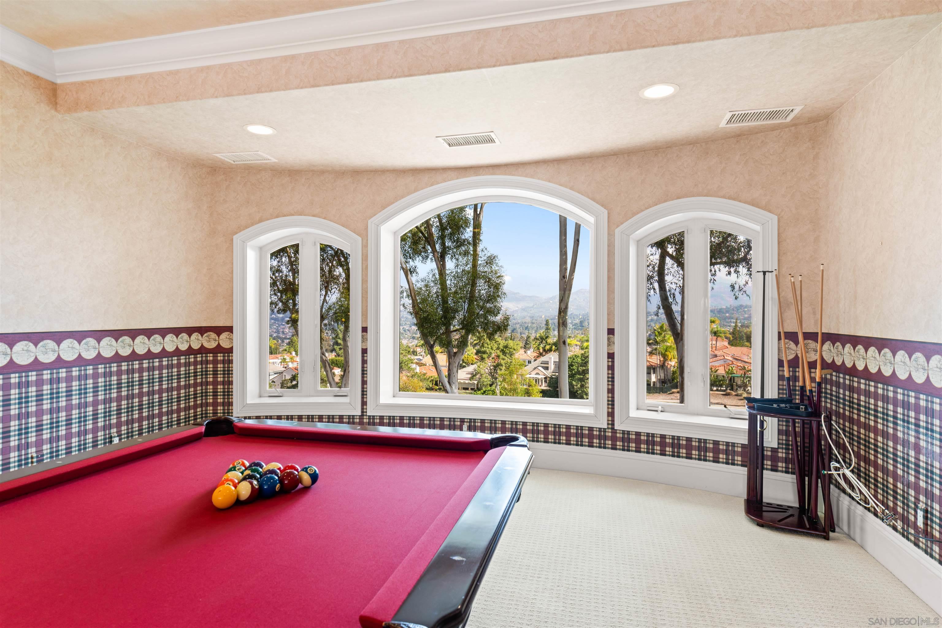 Detail Gallery Image 51 of 56 For 12131  View Pointe Row, San Diego,  CA 92128 - 4 Beds | 3/1 Baths