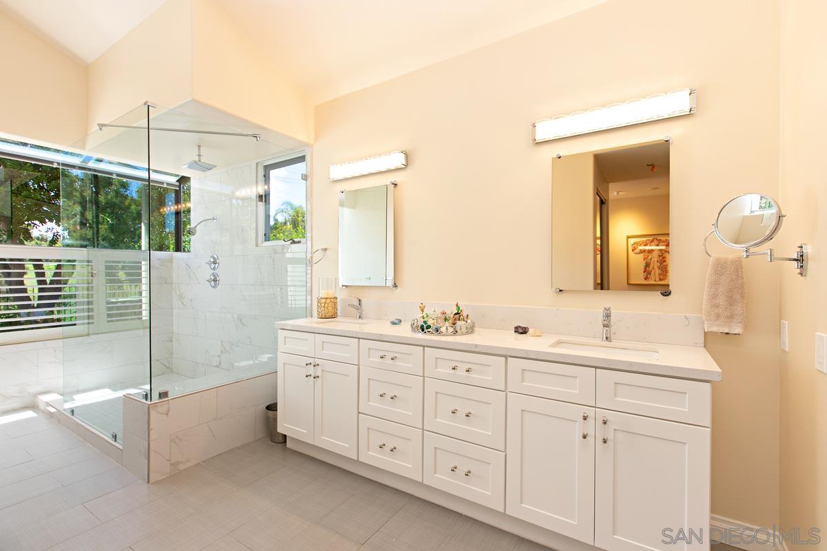 Detail Gallery Image 13 of 25 For 3040  Caminito Tercer Verde, Del Mar,  CA 92014 - 3 Beds | 2/1 Baths