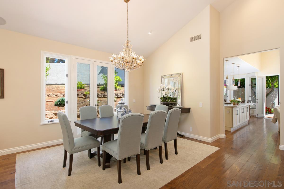 Detail Gallery Image 7 of 25 For 3040  Caminito Tercer Verde, Del Mar,  CA 92014 - 3 Beds | 2/1 Baths