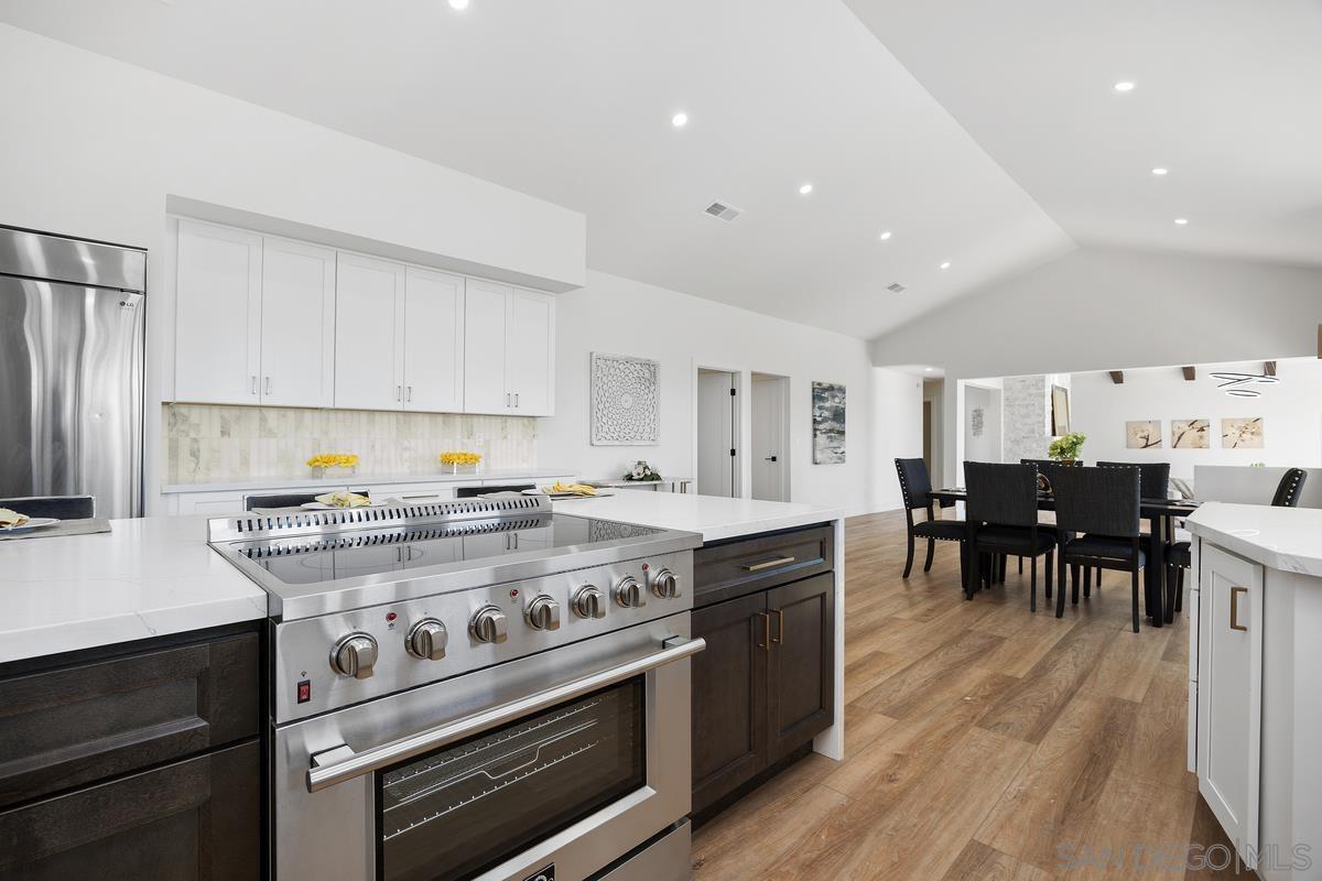 Detail Gallery Image 13 of 56 For 1112  Starview Dr, Vista,  CA 92084 - 7 Beds | 4/1 Baths