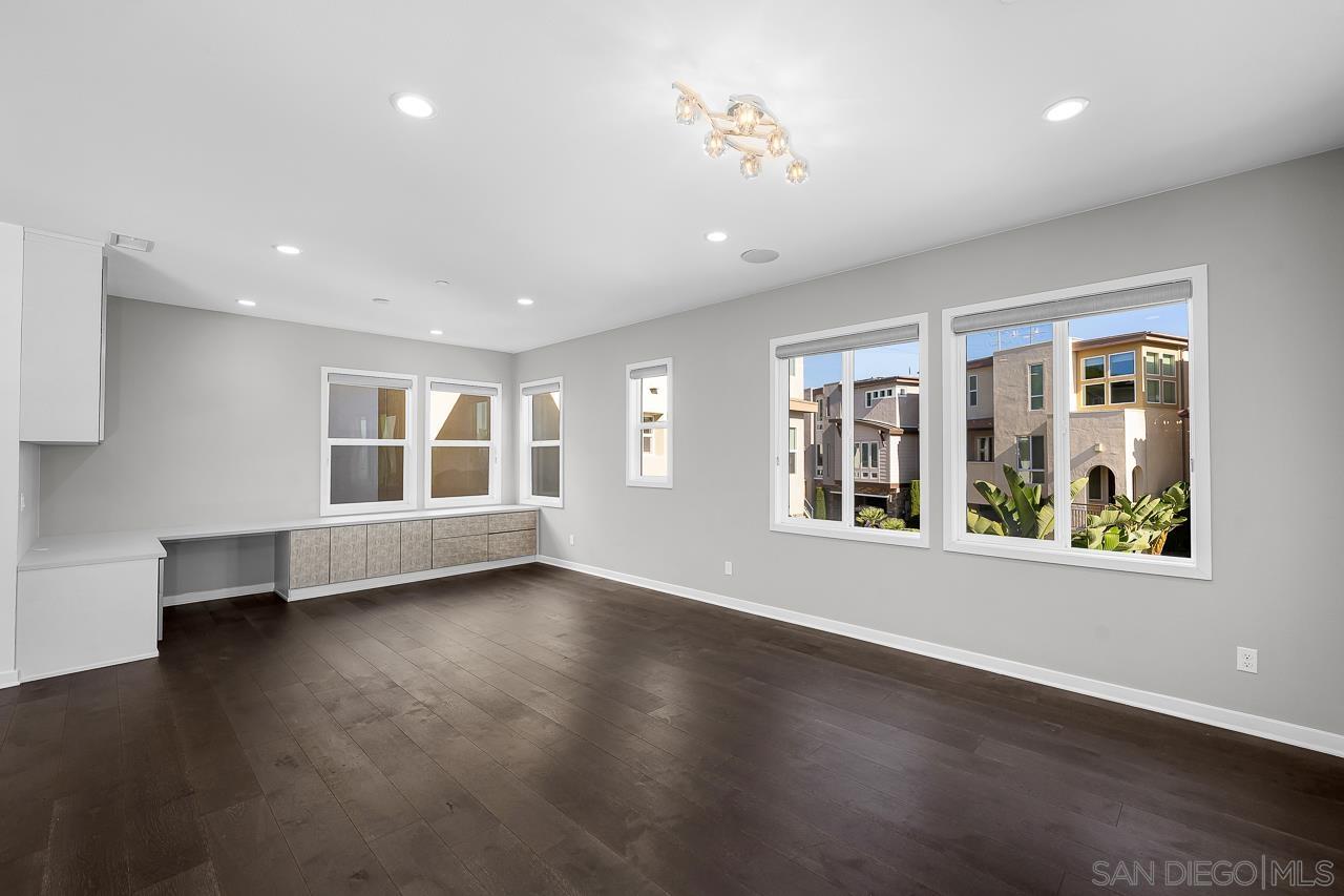 Detail Gallery Image 17 of 68 For 8352  Ridge Ct, San Diego,  CA 92108 - 4 Beds | 3/1 Baths