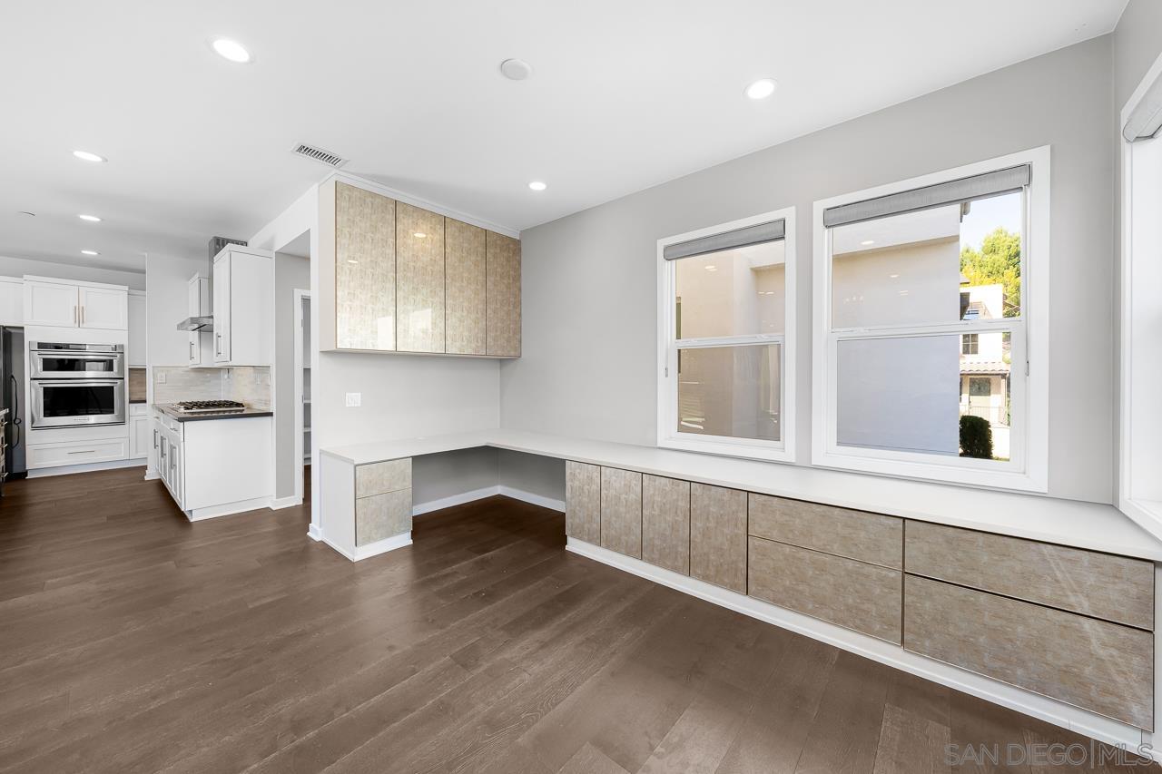 Detail Gallery Image 18 of 68 For 8352  Ridge Ct, San Diego,  CA 92108 - 4 Beds | 3/1 Baths