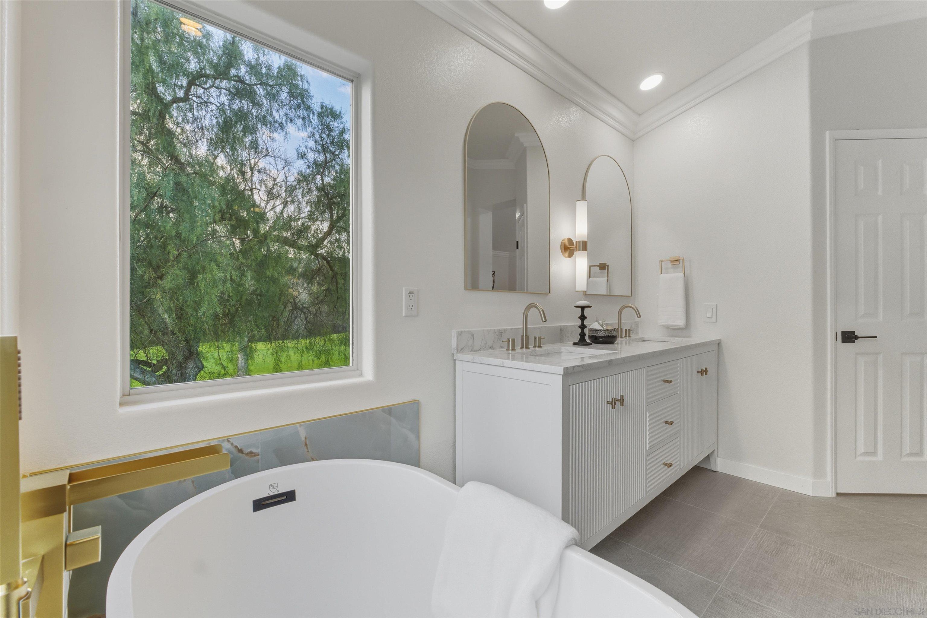 Detail Gallery Image 23 of 43 For 564  Golf Glen Dr, San Marcos,  CA 92069 - 5 Beds | 3 Baths