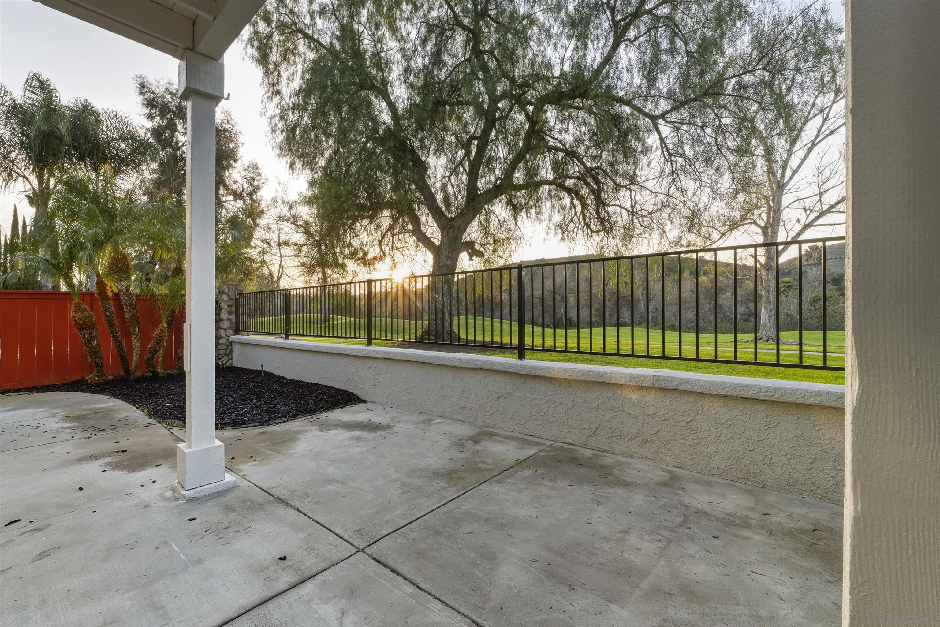 Detail Gallery Image 35 of 43 For 564  Golf Glen Dr, San Marcos,  CA 92069 - 5 Beds | 3 Baths