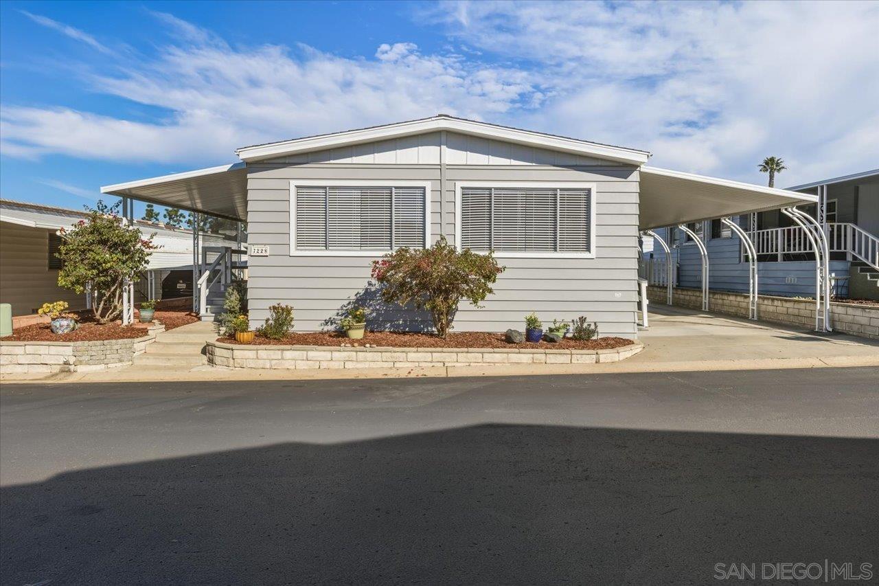 Front Image Thumbnail for SD260001594