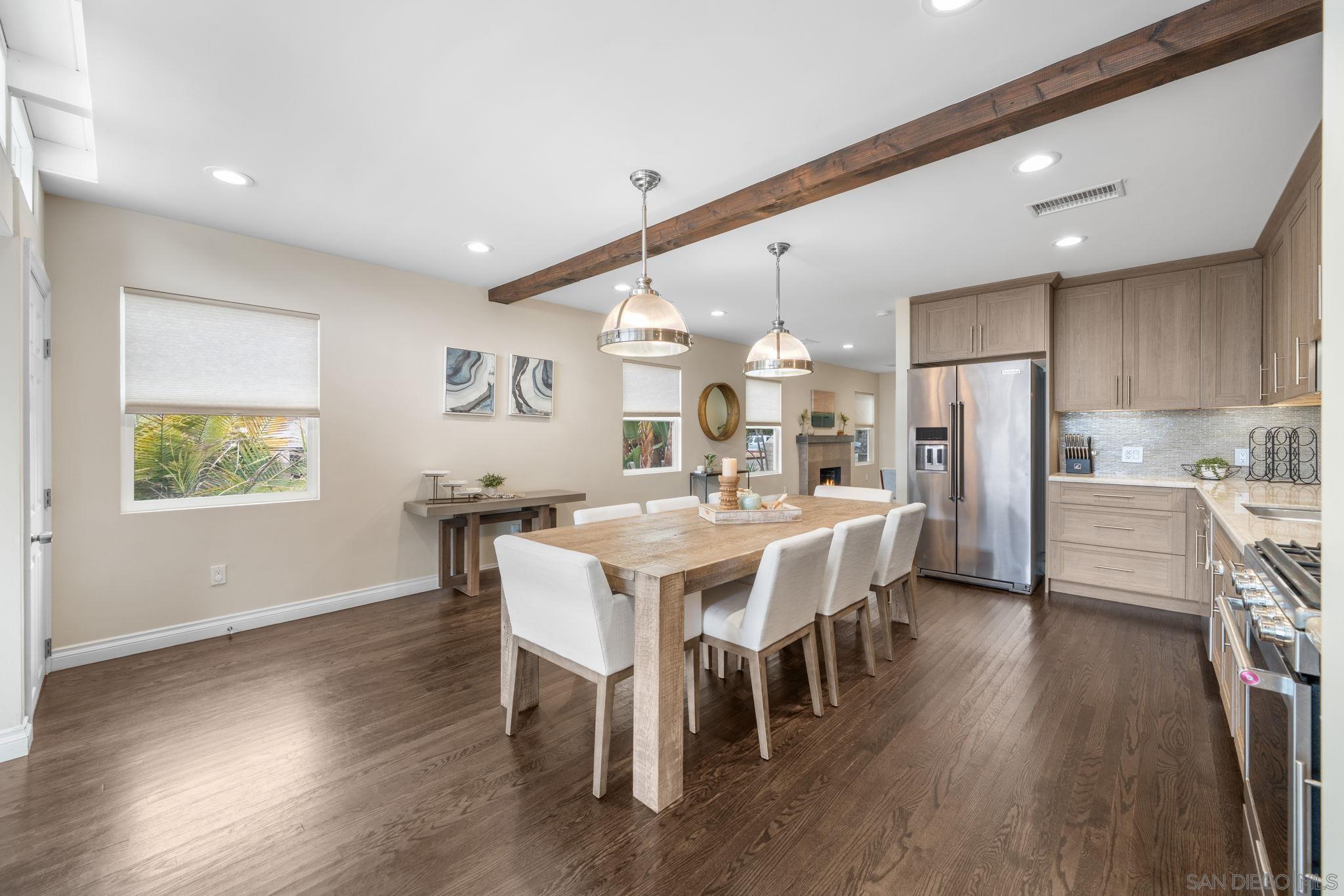 Detail Gallery Image 12 of 44 For 1067  Oliver Ave, San Diego,  CA 92109 - 2 Beds | 2 Baths