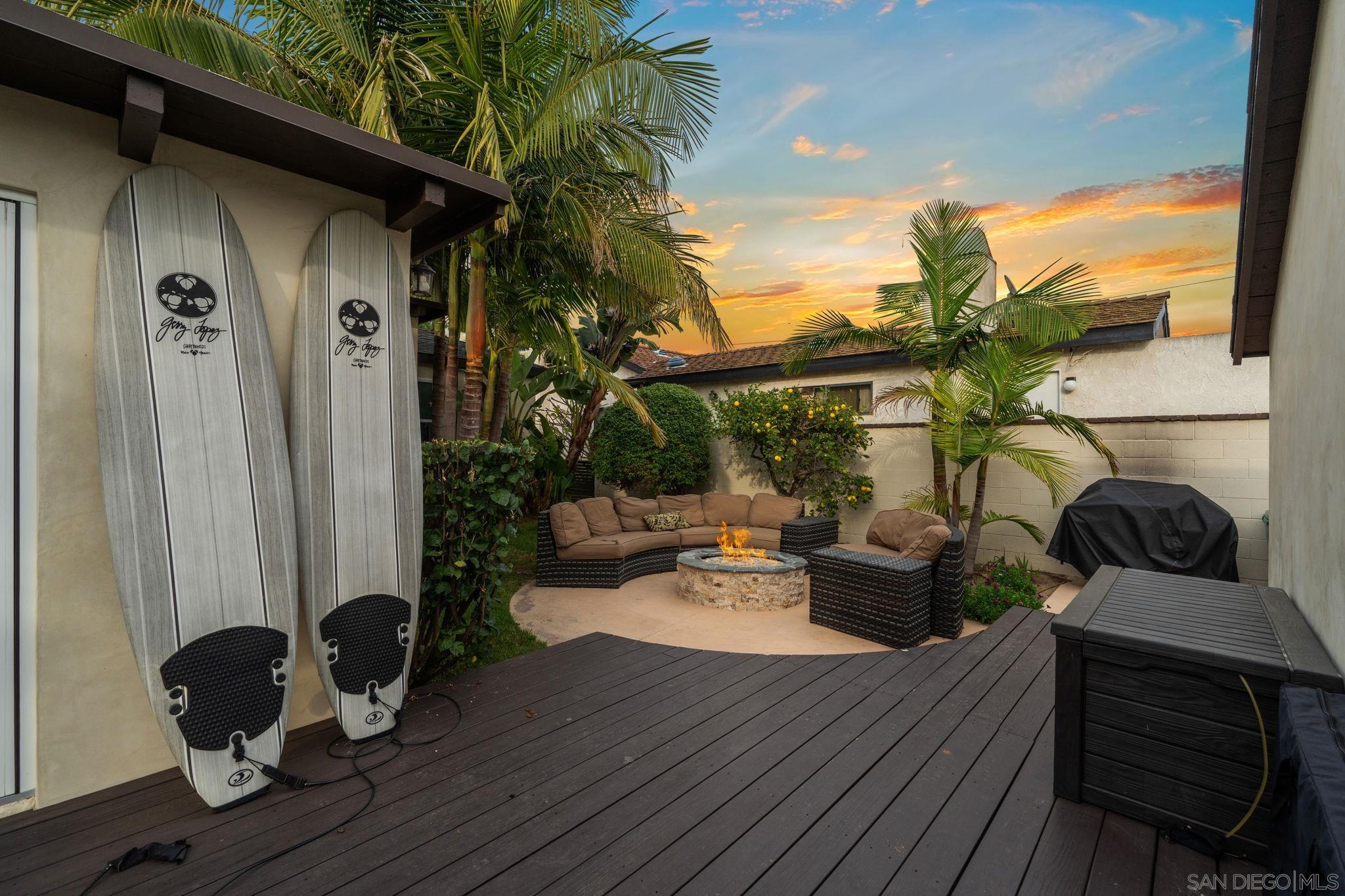 Detail Gallery Image 31 of 44 For 1067  Oliver Ave, San Diego,  CA 92109 - 2 Beds | 2 Baths