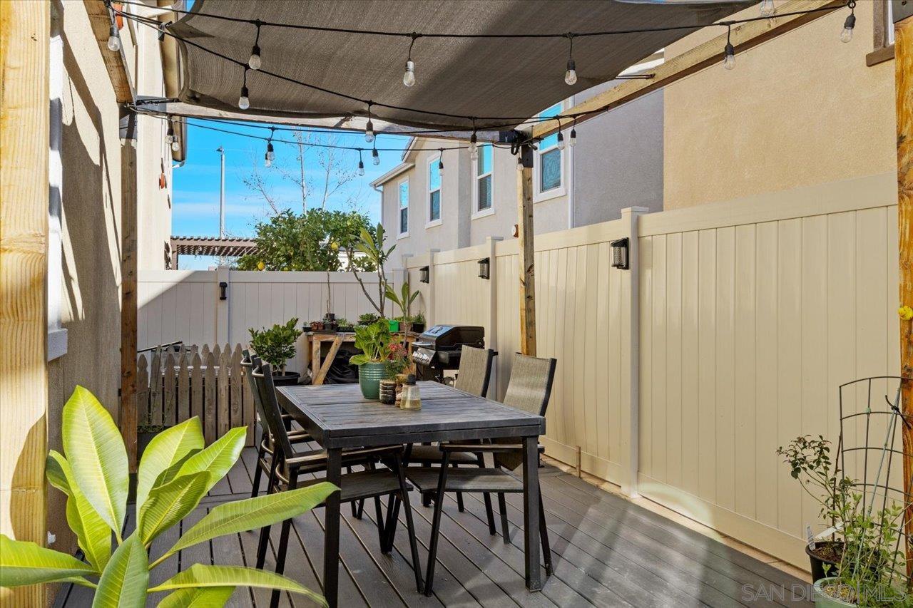 Detail Gallery Image 11 of 25 For 13642  Gray Hawk Way, Valley Center,  CA 92082 - 4 Beds | 3 Baths