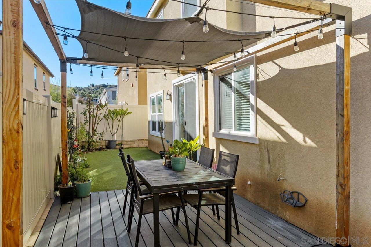 Detail Gallery Image 13 of 25 For 13642  Gray Hawk Way, Valley Center,  CA 92082 - 4 Beds | 3 Baths