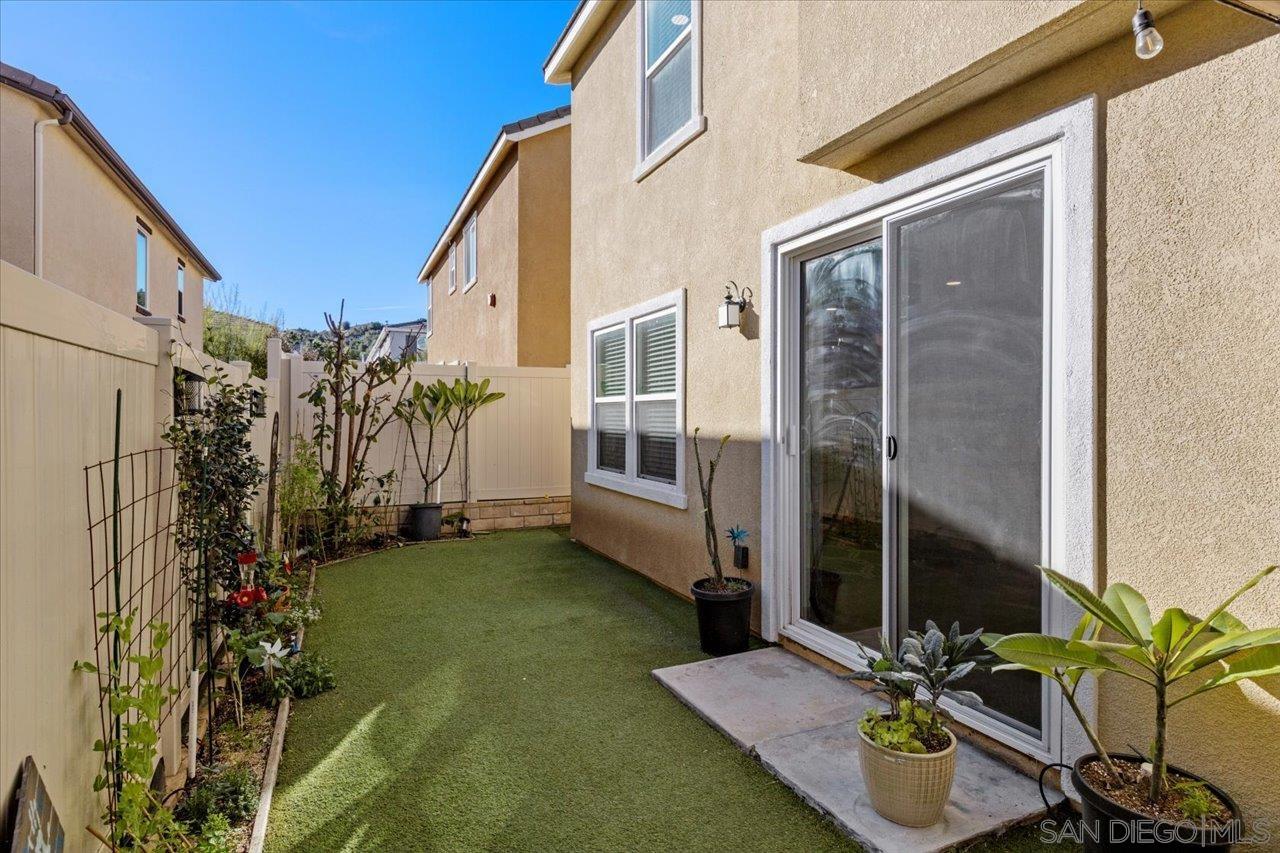 Detail Gallery Image 14 of 25 For 13642  Gray Hawk Way, Valley Center,  CA 92082 - 4 Beds | 3 Baths