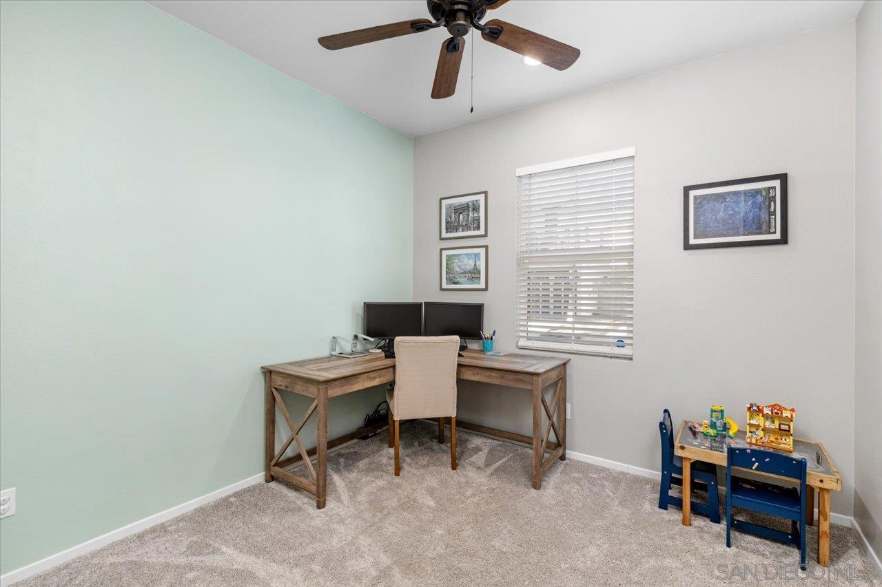 Detail Gallery Image 4 of 25 For 13642  Gray Hawk Way, Valley Center,  CA 92082 - 4 Beds | 3 Baths