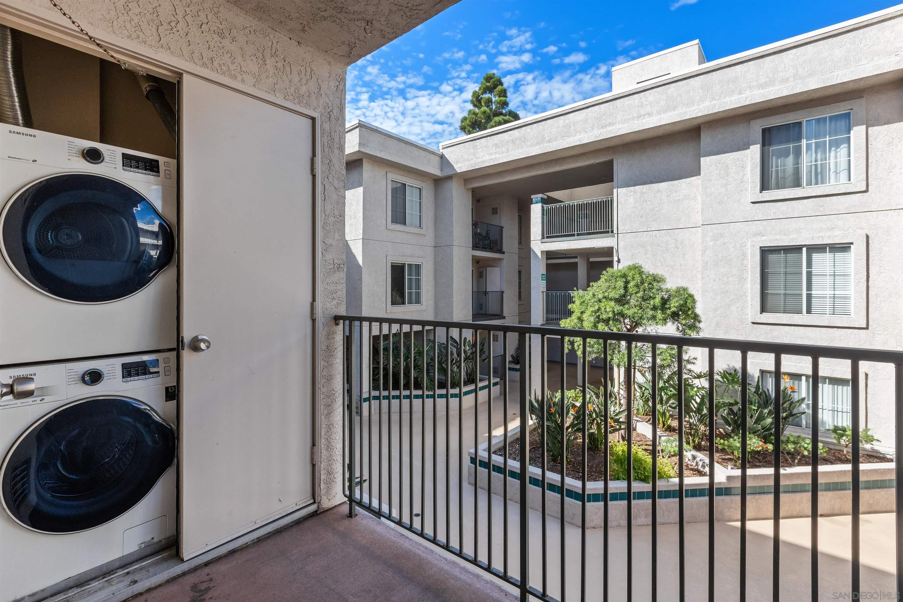 Detail Gallery Image 15 of 18 For 3078  Broadway  #214,  San Diego,  CA 92102 - 2 Beds | 2 Baths