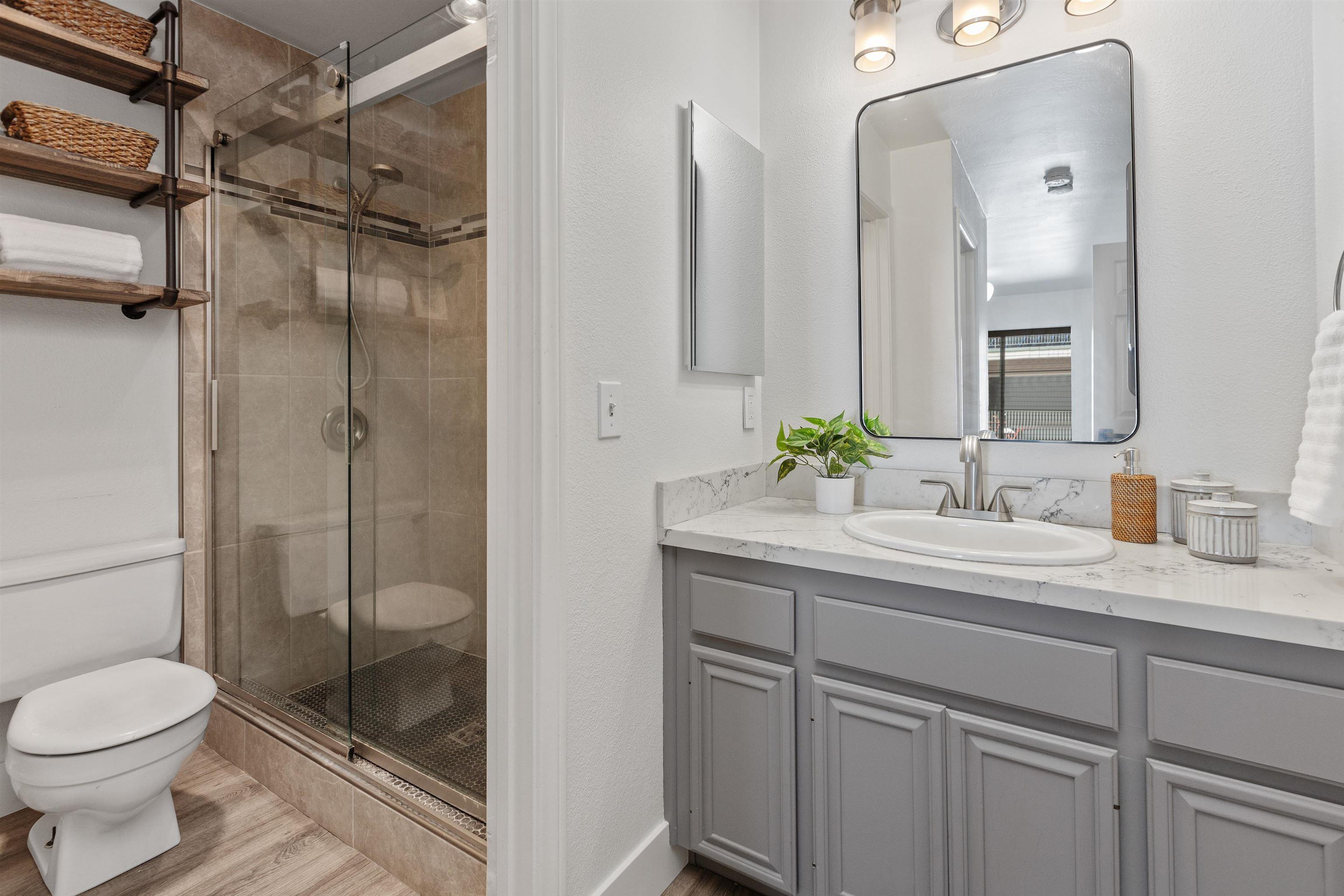 Detail Gallery Image 10 of 18 For 3078  Broadway  #214,  San Diego,  CA 92102 - 2 Beds | 2 Baths