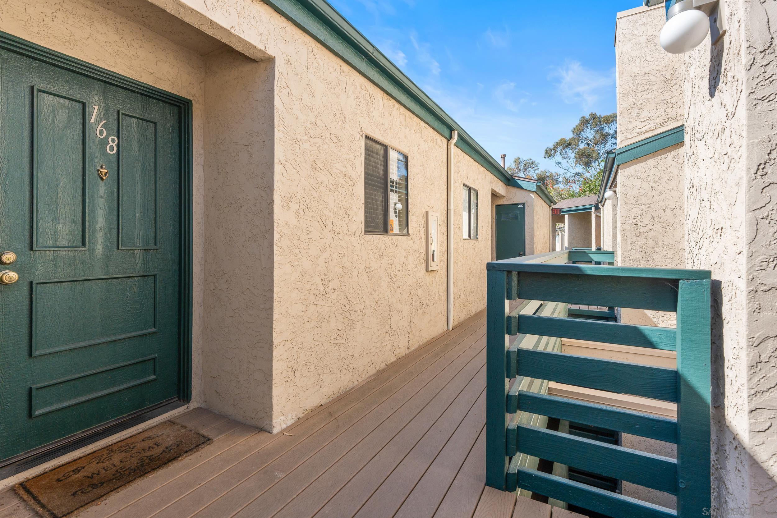 Detail Gallery Image 2 of 24 For 9721  Mesa Springs Way  168, San Diego,  CA 92126 - 2 Beds | 2 Baths