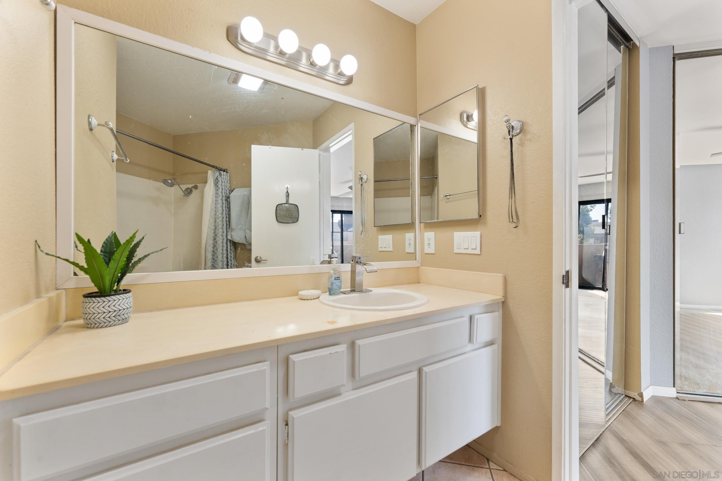 Detail Gallery Image 14 of 24 For 9721  Mesa Springs Way  168, San Diego,  CA 92126 - 2 Beds | 2 Baths