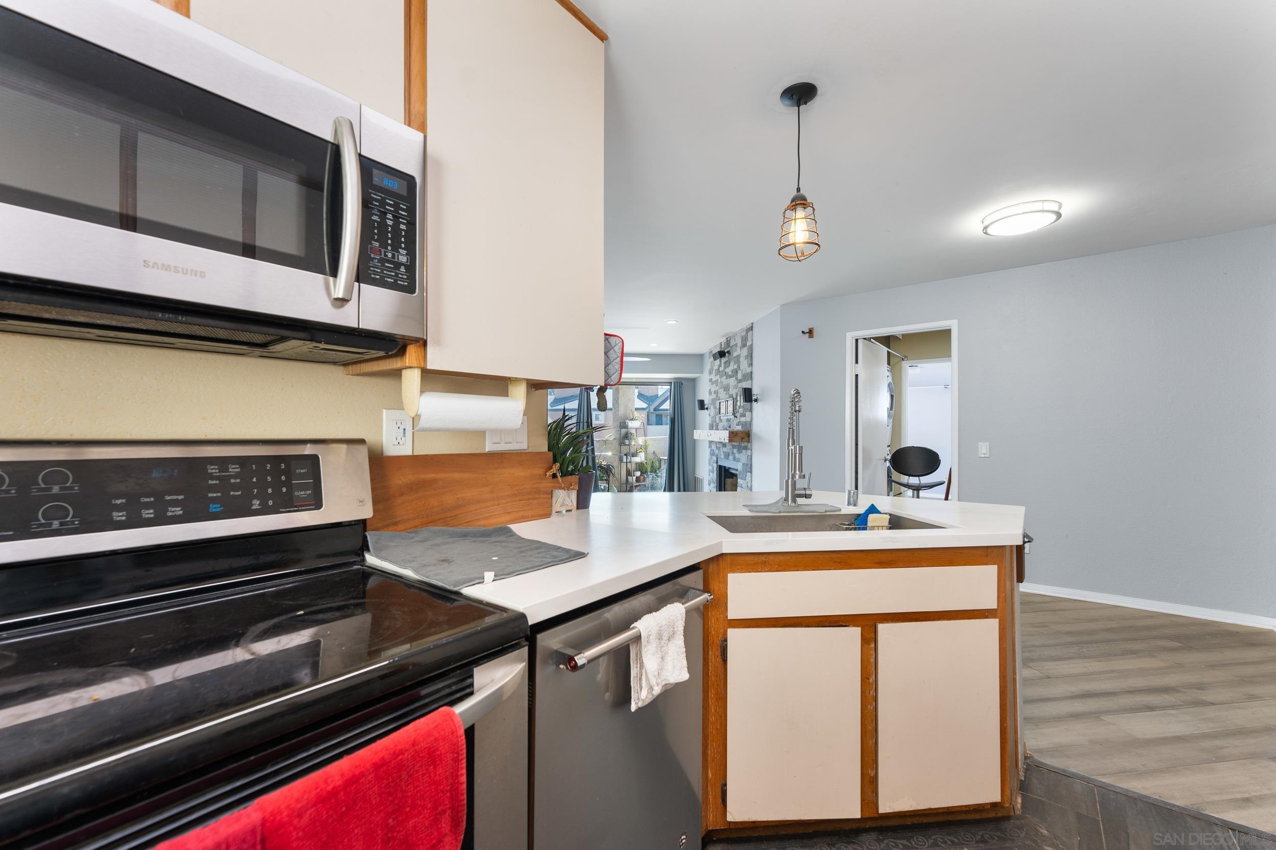 Detail Gallery Image 6 of 24 For 9721  Mesa Springs Way  168, San Diego,  CA 92126 - 2 Beds | 2 Baths